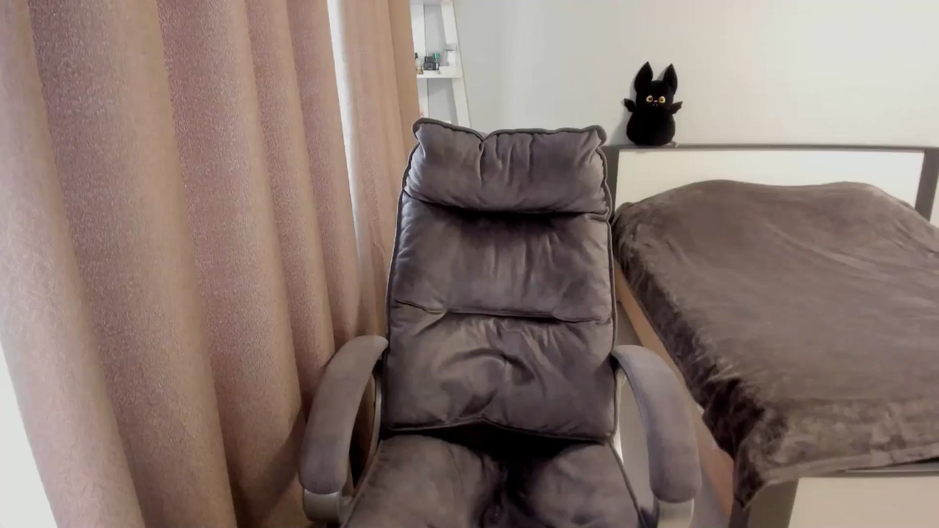 Gallery image thumbnail from Iam_Sasha's myfreecams stream on, 11/28/2025, 10:14 image 20 of 20
