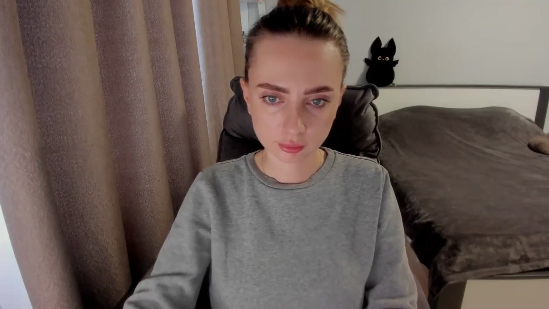 Gallery image thumbnail from Iam_Sasha's myfreecams stream on, 11/28/2025, 10:14 image 3 of 20