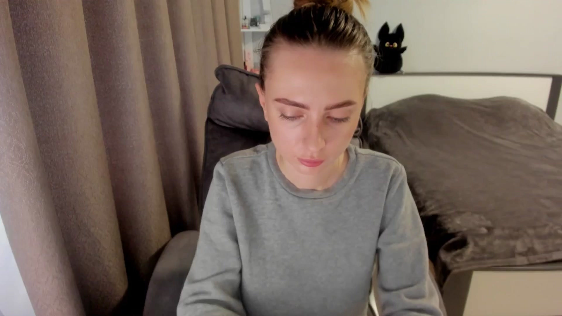Gallery image thumbnail from Iam_Sasha's myfreecams stream on, 11/28/2025, 11:29 image 4 of 20
