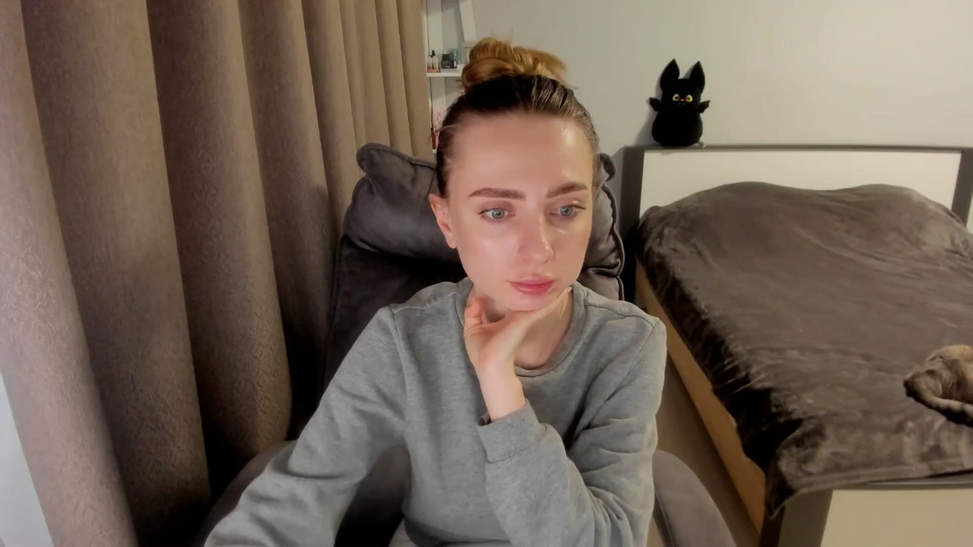Gallery image thumbnail from Iam_Sasha's myfreecams stream on, 11/28/2025, 13:12 image 15 of 20
