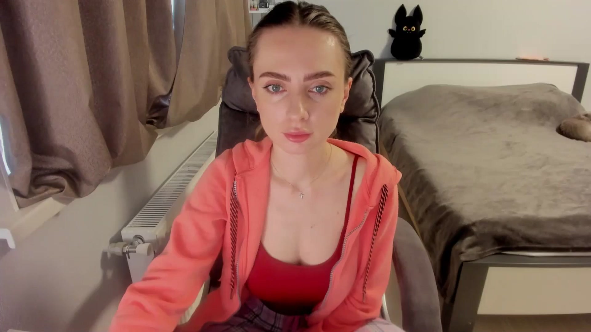Gallery image thumbnail from Iam_Sasha's myfreecams stream on, 12/01/2025, 11:00 image 15 of 20