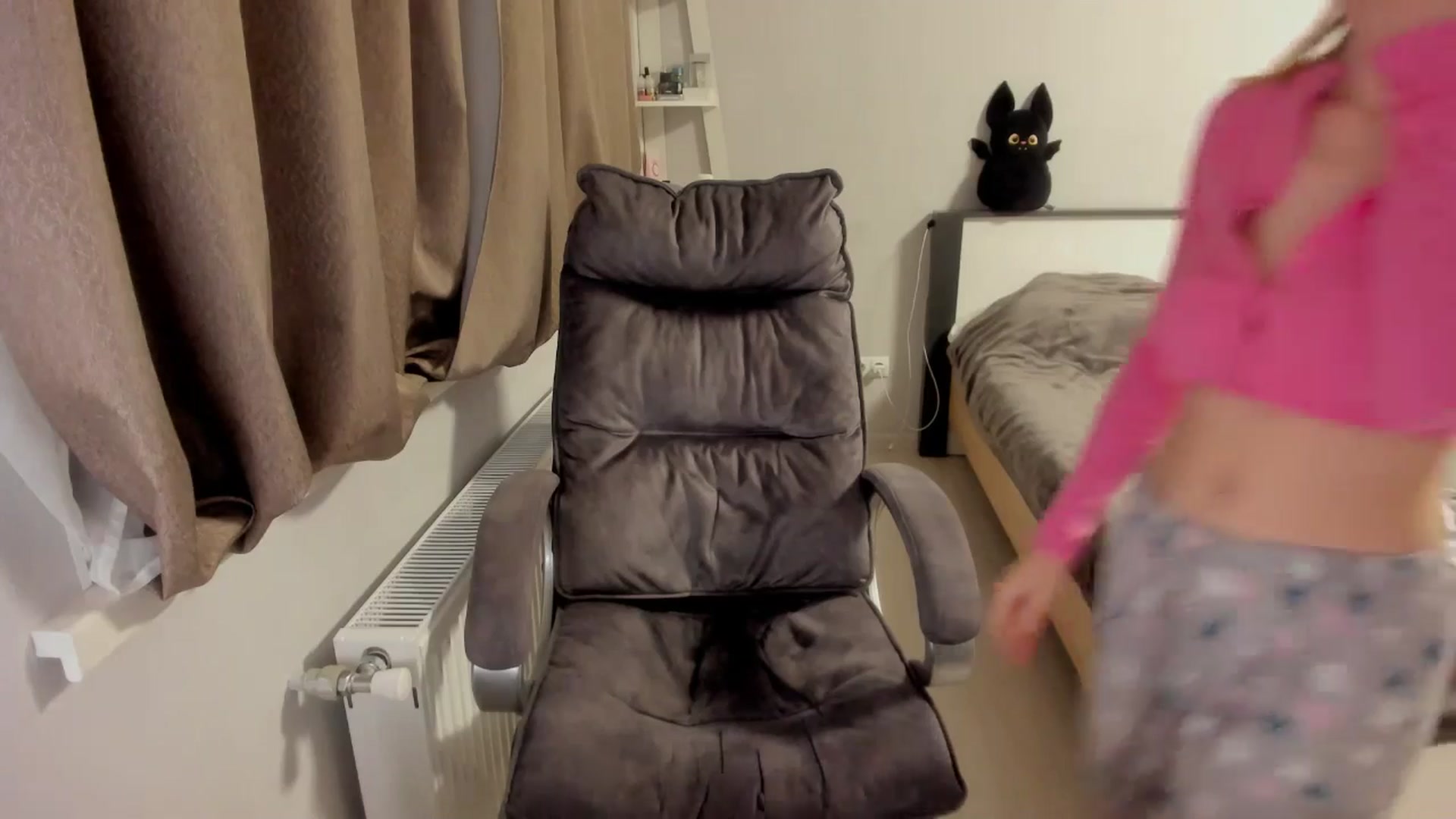 Gallery image thumbnail from Iam_Sasha's myfreecams stream on, 12/03/2025, 15:43 image 13 of 20