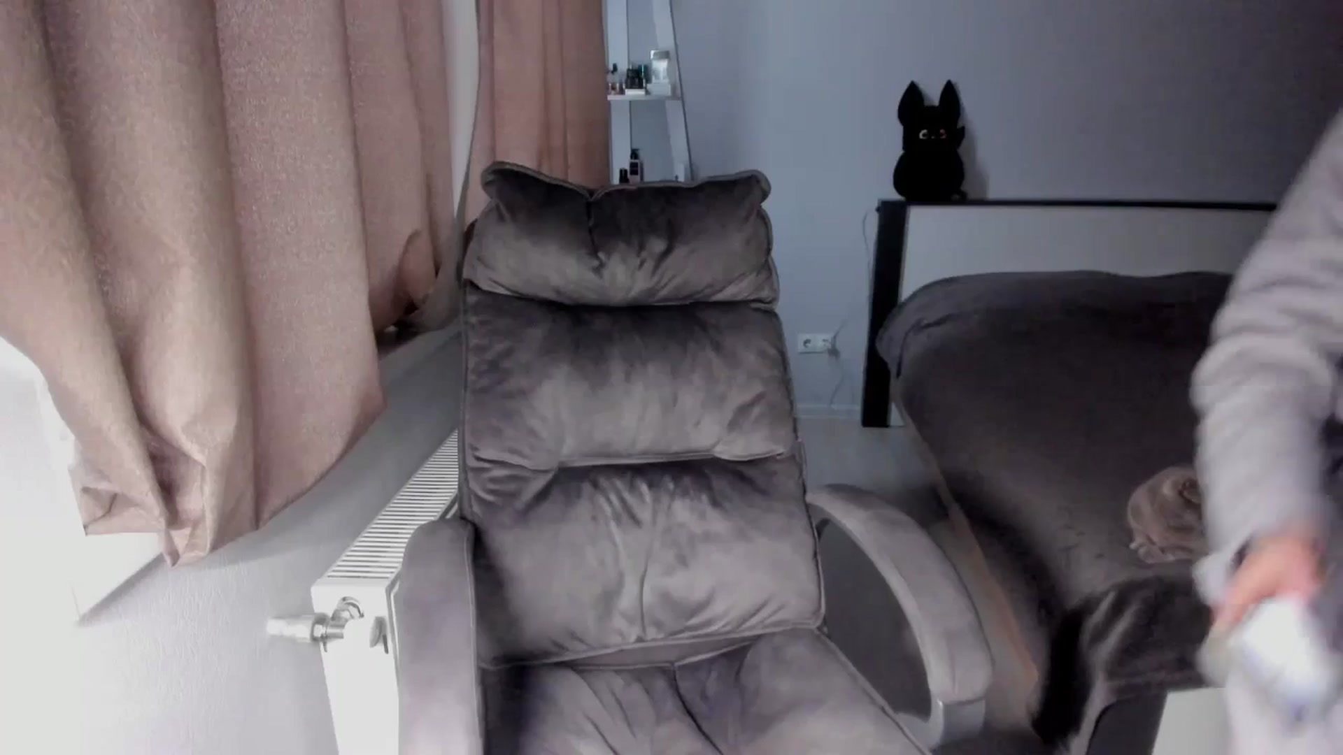 Gallery image thumbnail from Iam_Sasha's myfreecams stream on, 12/08/2025, 09:51 image 8 of 20