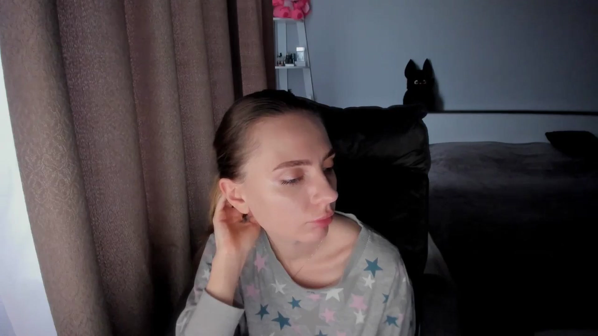Gallery image thumbnail from Iam_Sasha's myfreecams stream on, 12/08/2025, 12:58 image 6 of 20