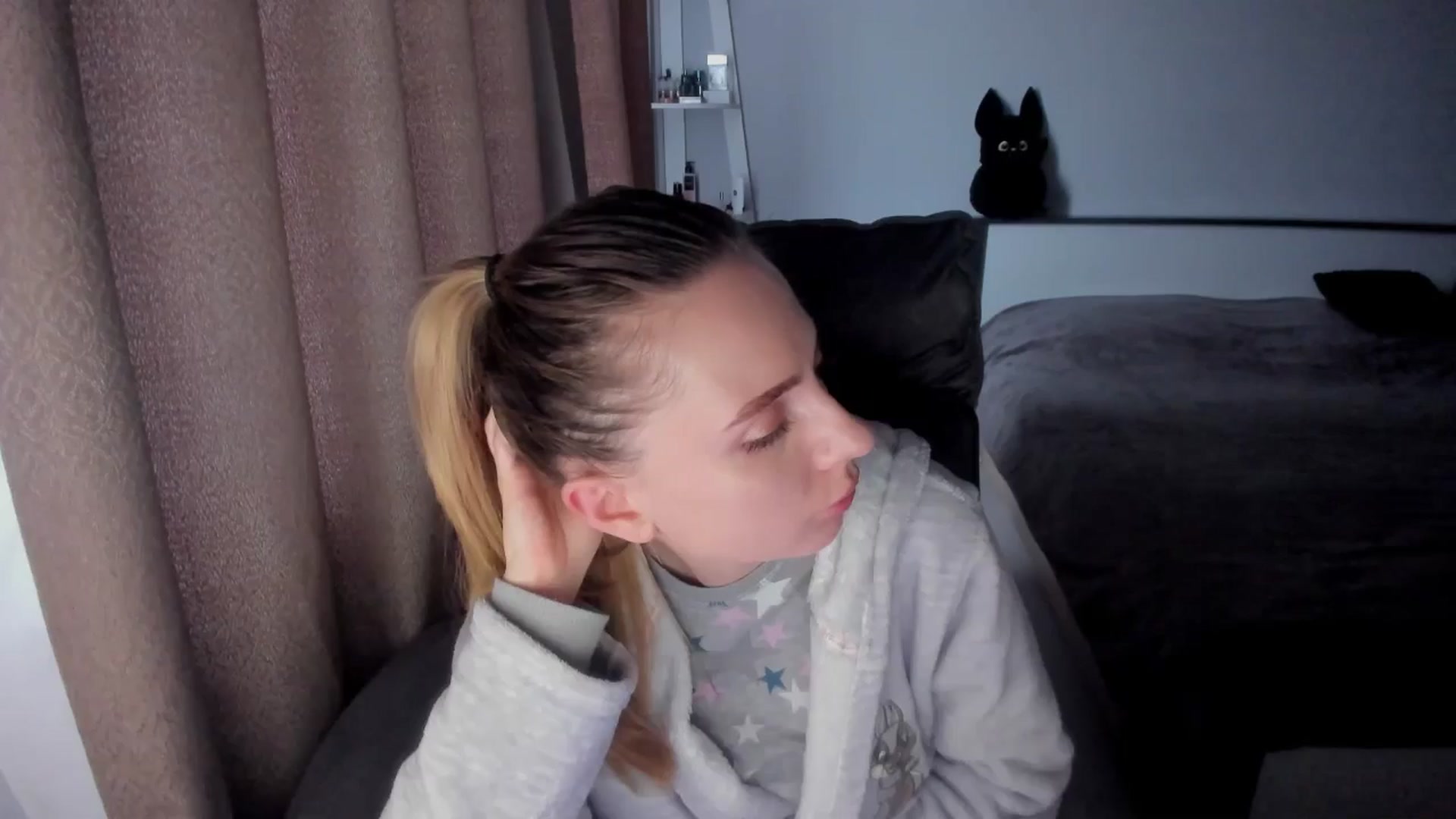 Gallery image thumbnail from Iam_Sasha's myfreecams stream on, 12/08/2025, 12:58 image 1 of 20