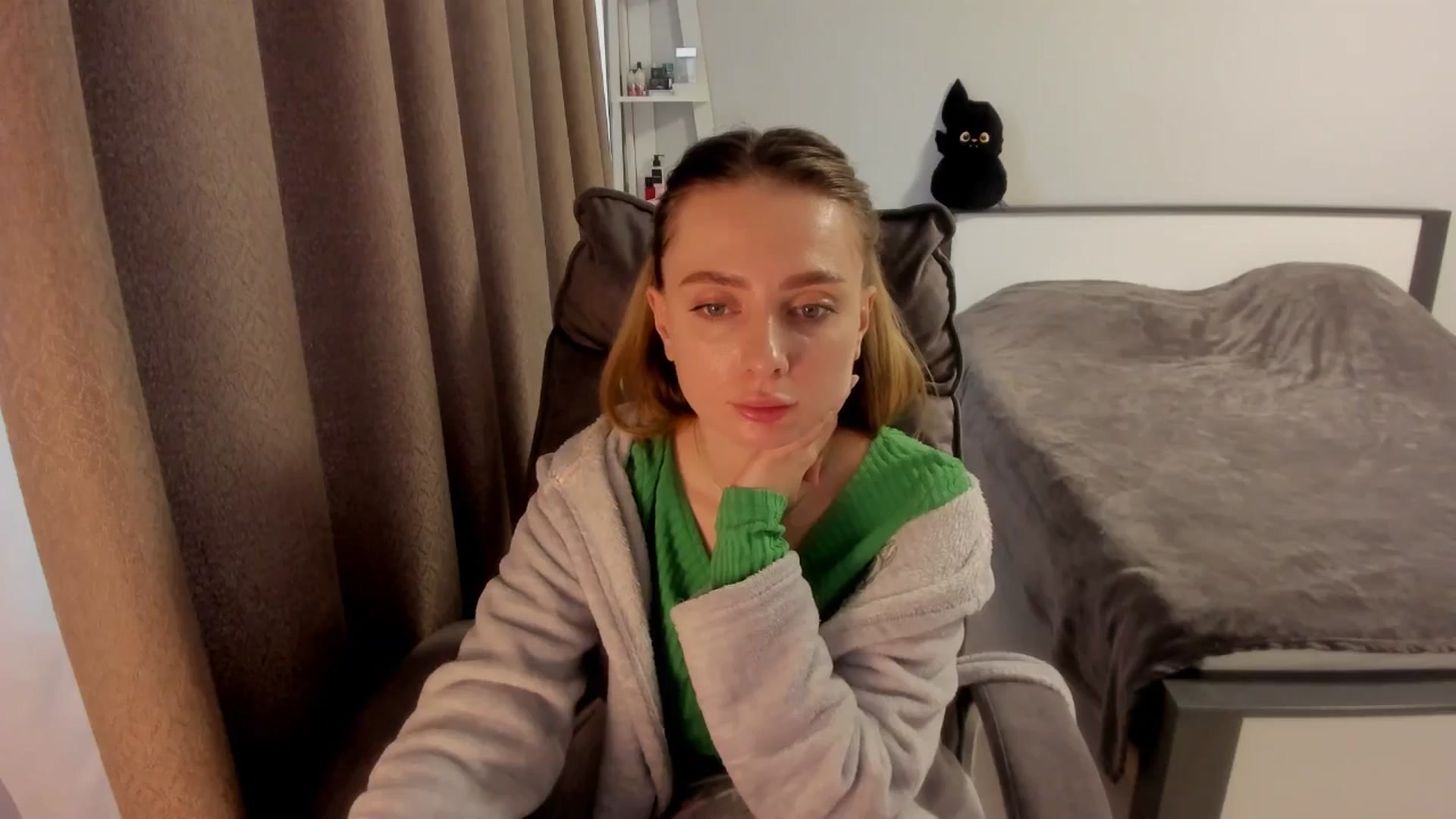 Gallery image thumbnail from Iam_Sasha's myfreecams stream on, 12/09/2025, 12:48 image 12 of 20