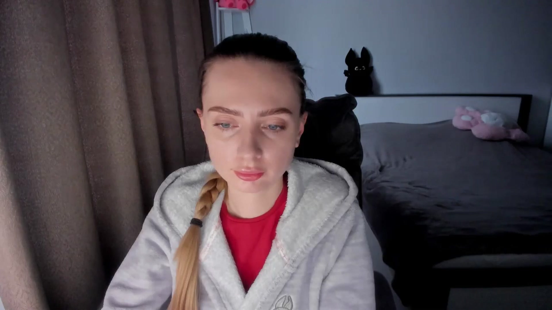 Gallery image thumbnail from Iam_Sasha's myfreecams stream on, 12/11/2025, 09:33 image 4 of 20