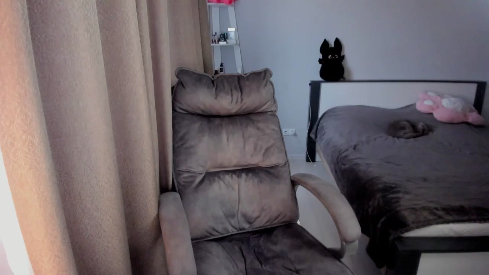 Gallery image thumbnail from Iam_Sasha's myfreecams stream on, 12/11/2025, 12:14 image 3 of 20
