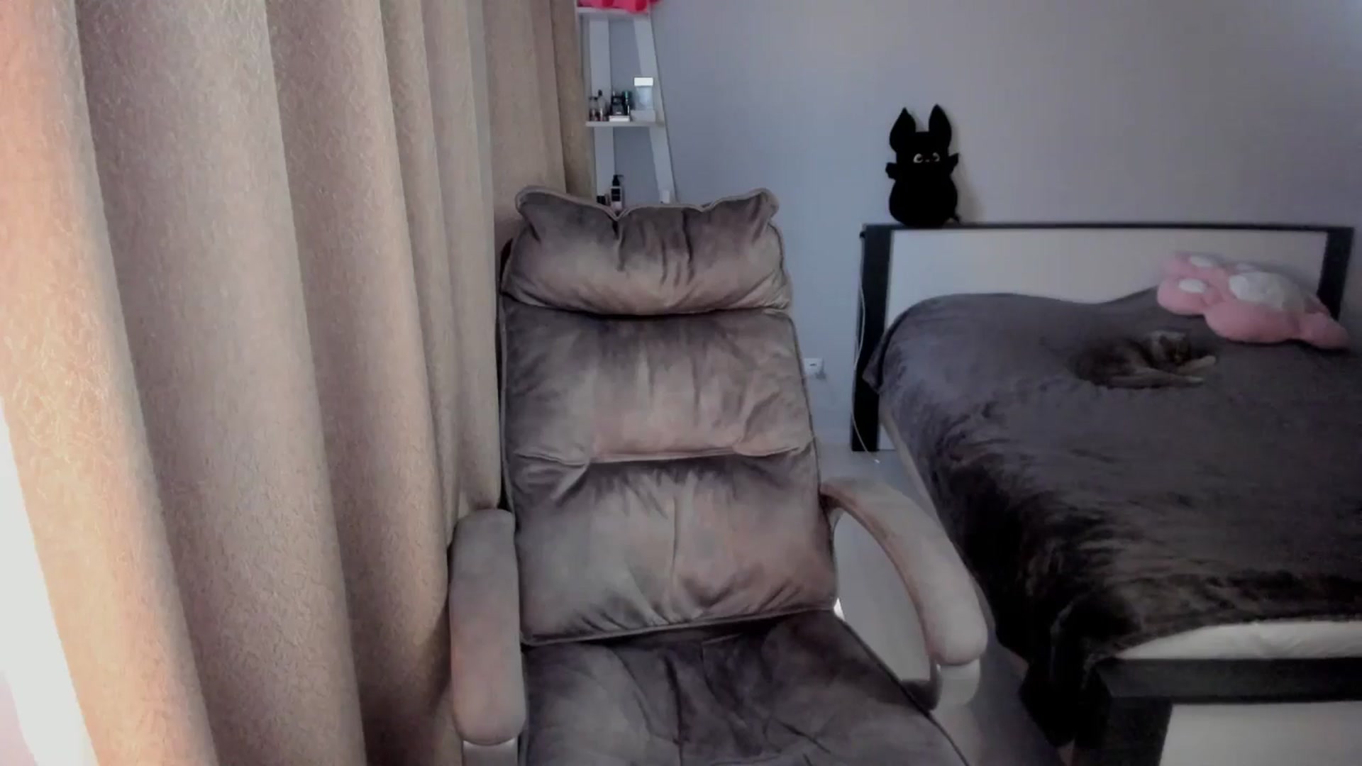 Gallery image thumbnail from Iam_Sasha's myfreecams stream on, 12/11/2025, 12:14 image 19 of 20
