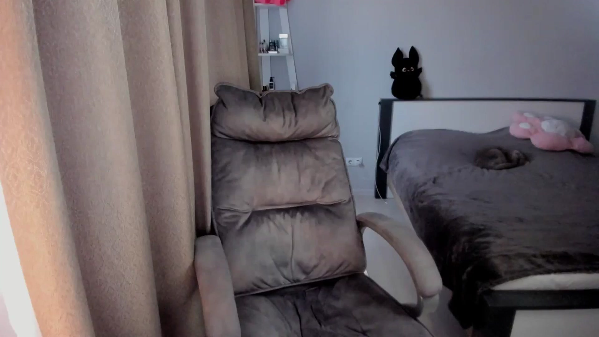Gallery image thumbnail from Iam_Sasha's myfreecams stream on, 12/11/2025, 12:14 image 2 of 20