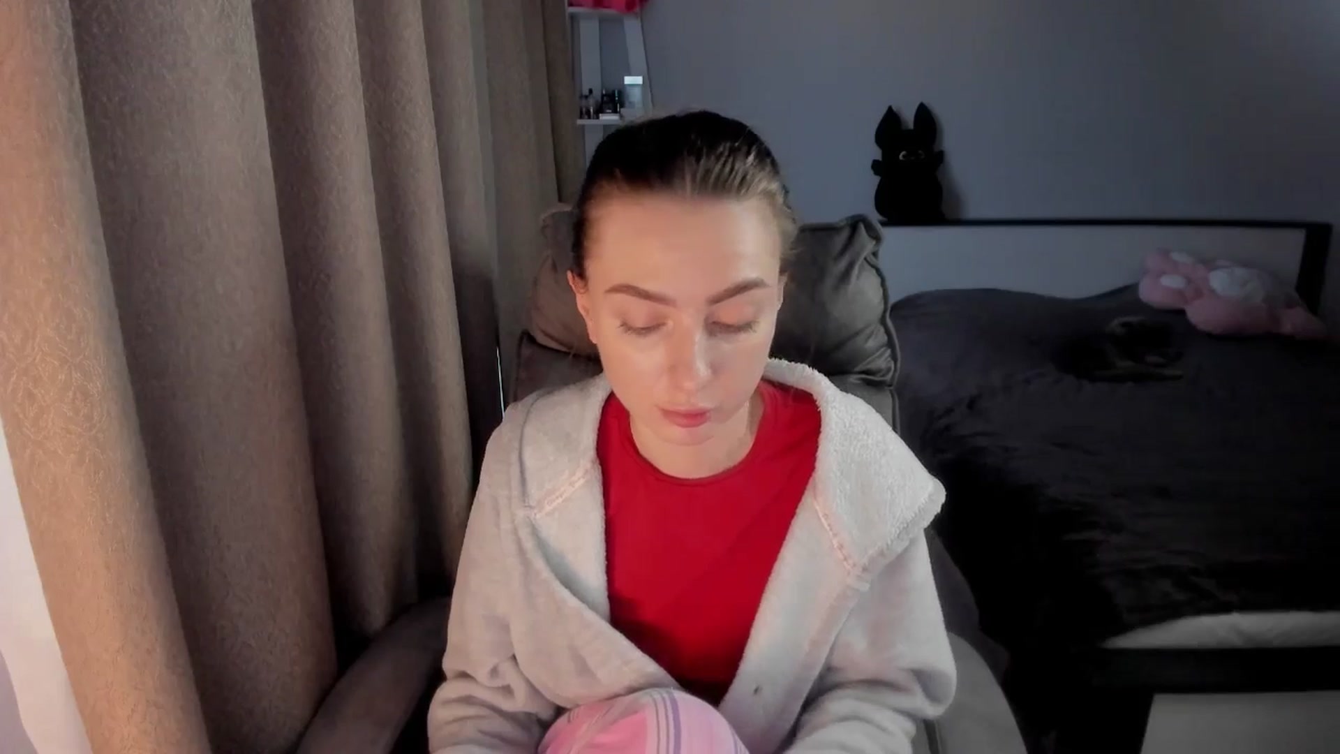 Gallery image thumbnail from Iam_Sasha's myfreecams stream on, 12/11/2025, 12:14 image 17 of 20