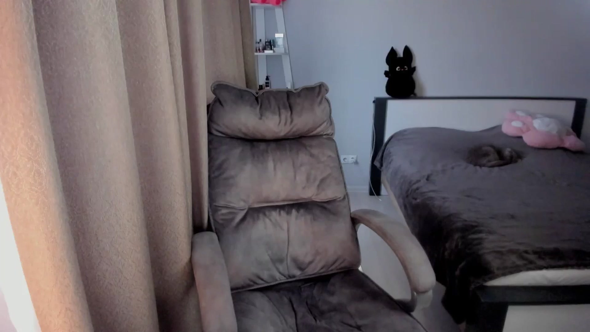 Gallery image thumbnail from Iam_Sasha's myfreecams stream on, 12/11/2025, 12:14 image 4 of 20