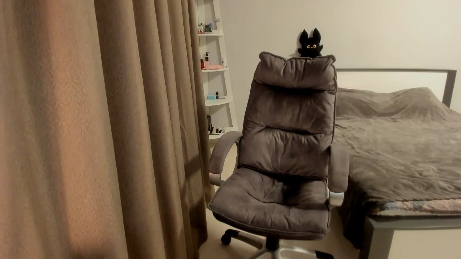 Gallery image thumbnail from Iam_Sasha's myfreecams stream on, 12/12/2025, 15:12 image 11 of 20