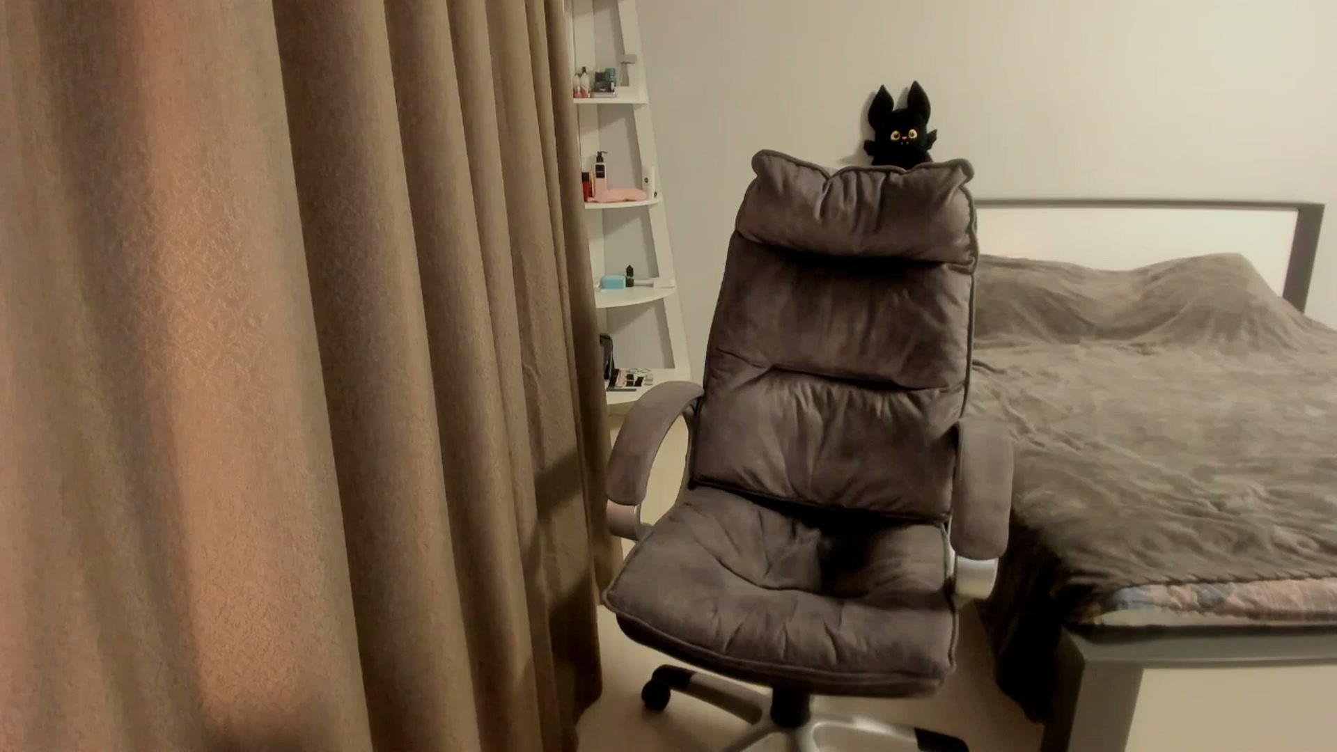 Gallery image thumbnail from Iam_Sasha's myfreecams stream on, 12/12/2025, 15:12 image 7 of 20