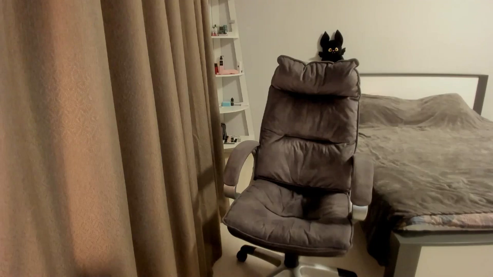 Gallery image thumbnail from Iam_Sasha's myfreecams stream on, 12/12/2025, 15:12 image 19 of 20