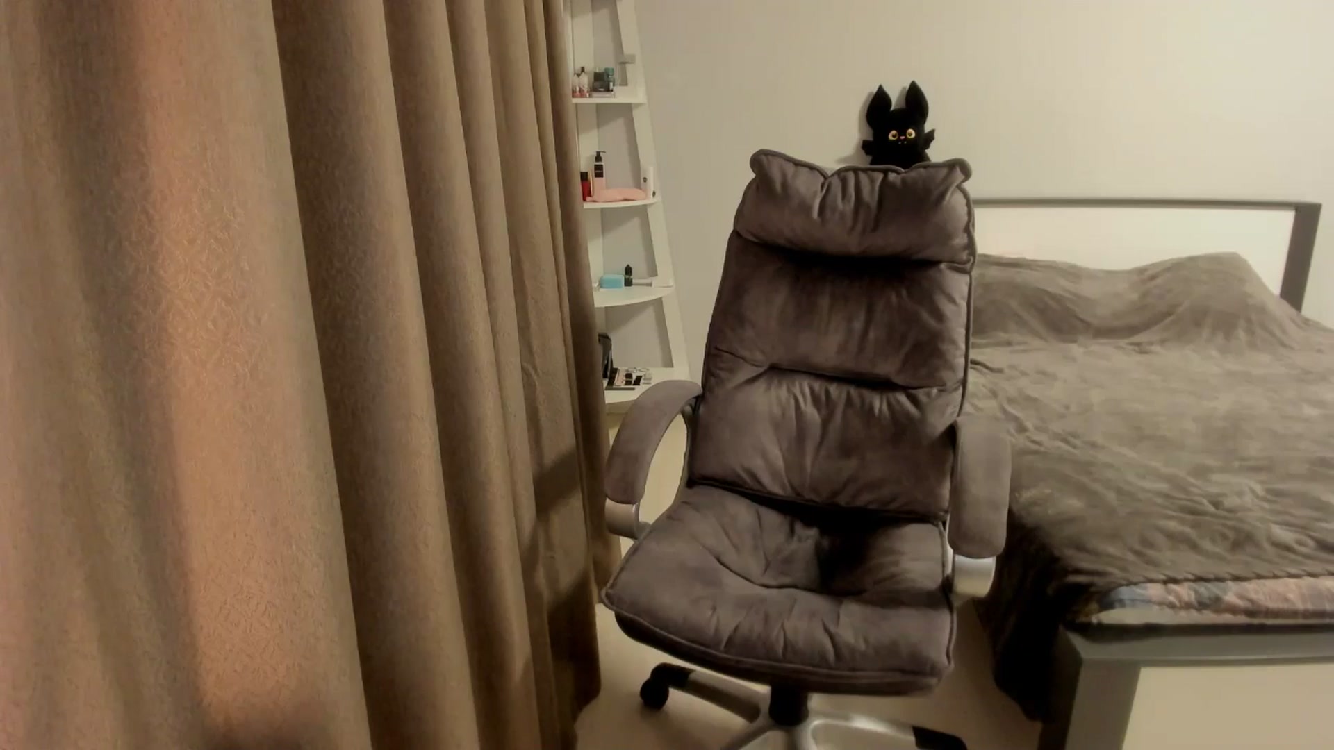 Gallery image thumbnail from Iam_Sasha's myfreecams stream on, 12/12/2025, 15:12 image 8 of 20