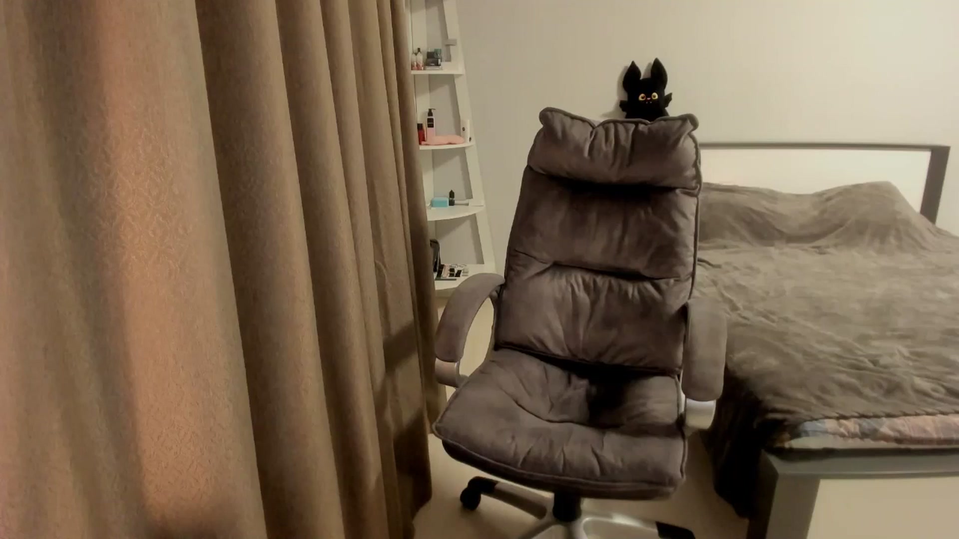 Gallery image thumbnail from Iam_Sasha's myfreecams stream on, 12/12/2025, 15:12 image 12 of 20
