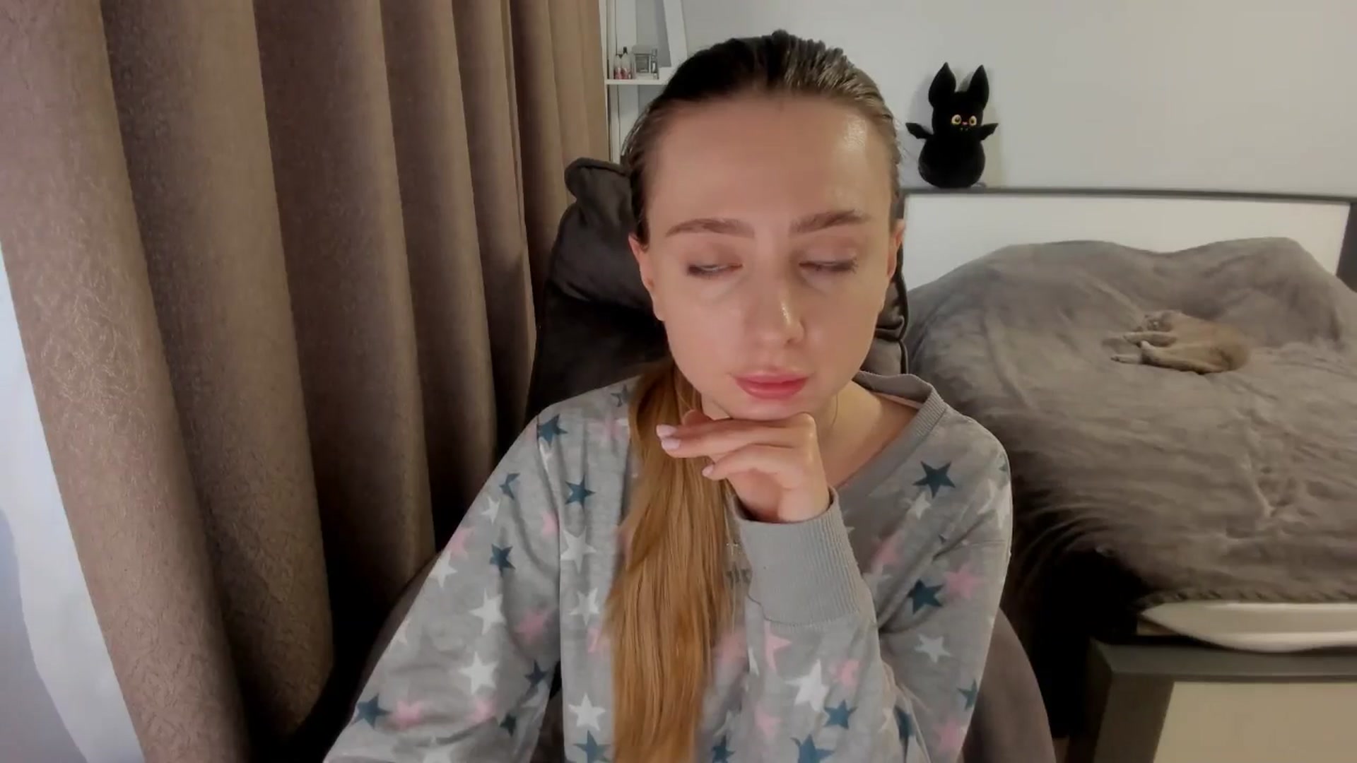 Gallery image thumbnail from Iam_Sasha's myfreecams stream on, 12/18/2025, 14:39 image 8 of 20