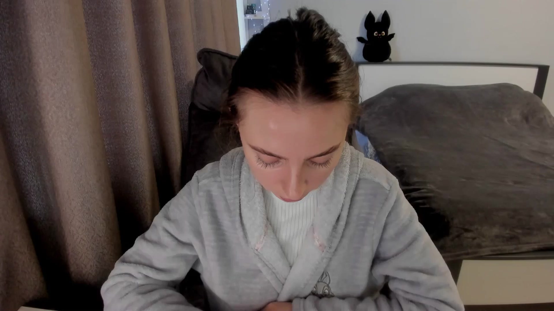 Gallery image thumbnail from Iam_Sasha's myfreecams stream on, 12/24/2025, 10:09 image 3 of 20