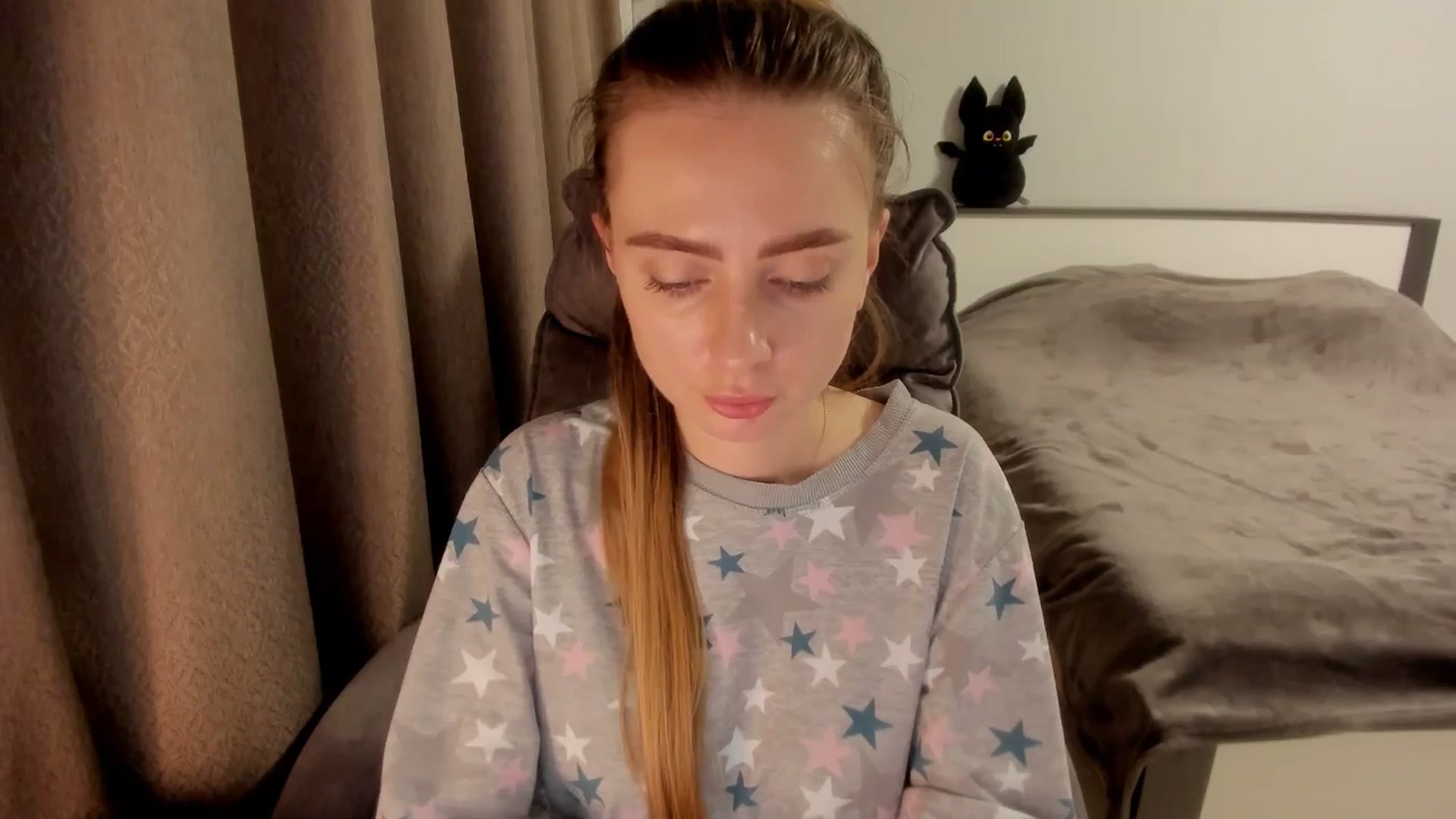 Gallery image thumbnail from Iam_Sasha's myfreecams stream on, 12/25/2025, 15:34 image 17 of 20