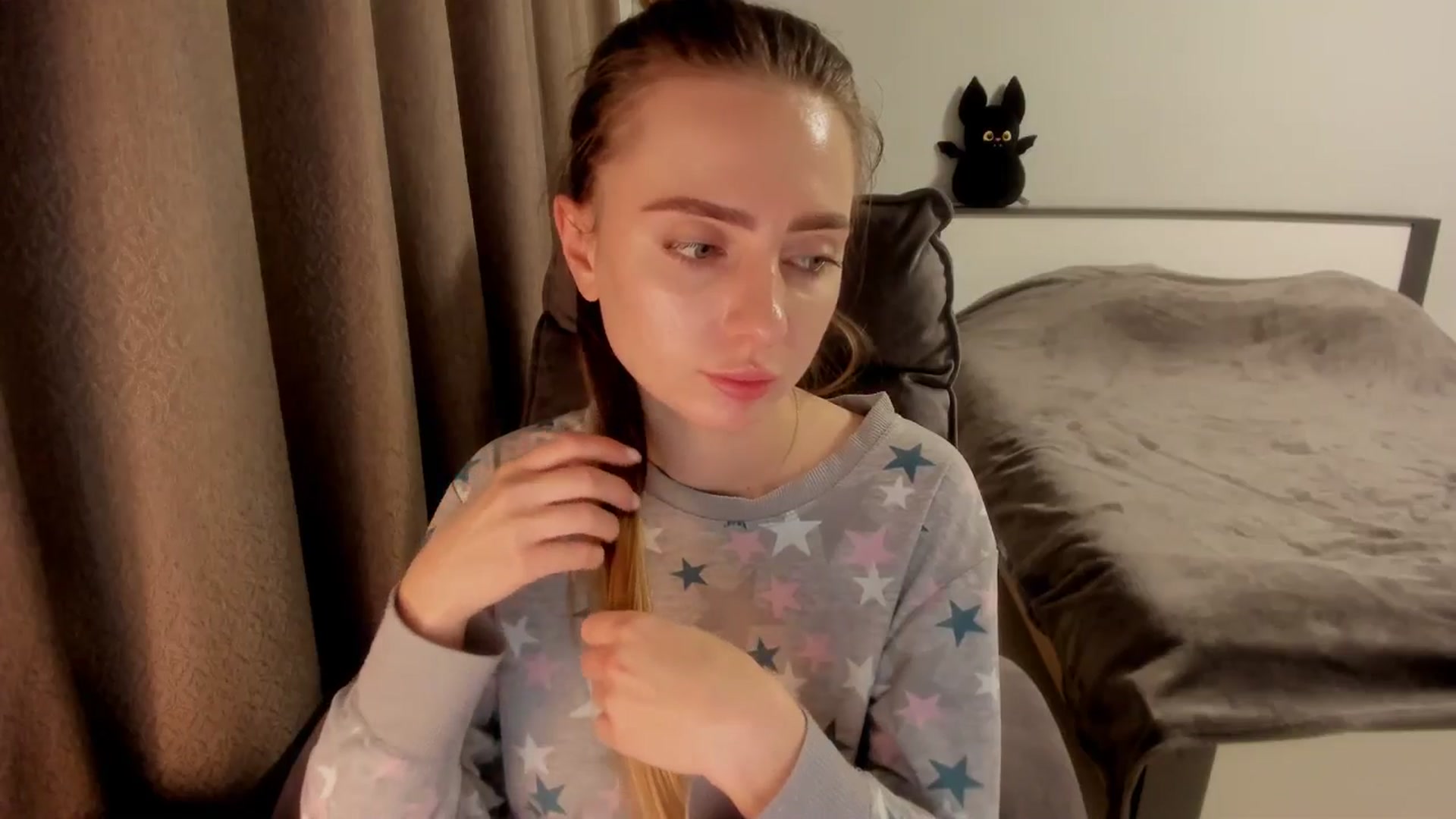 Gallery image thumbnail from Iam_Sasha's myfreecams stream on, 12/25/2025, 15:34 image 16 of 20