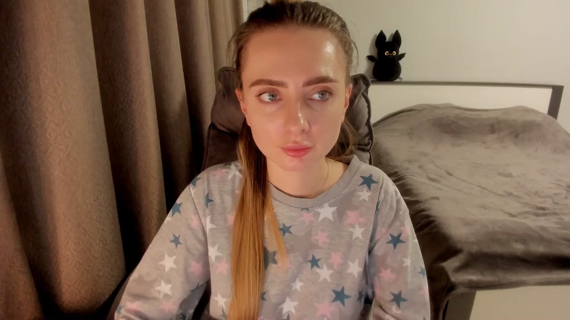 Gallery image thumbnail from Iam_Sasha's myfreecams stream on, 12/25/2025, 15:34 image 9 of 20