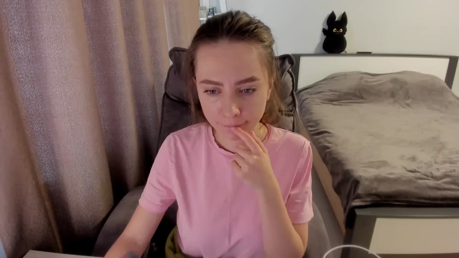 Gallery image thumbnail from Iam_Sasha's myfreecams stream on, 01/05/2026, 11:57 image 18 of 20