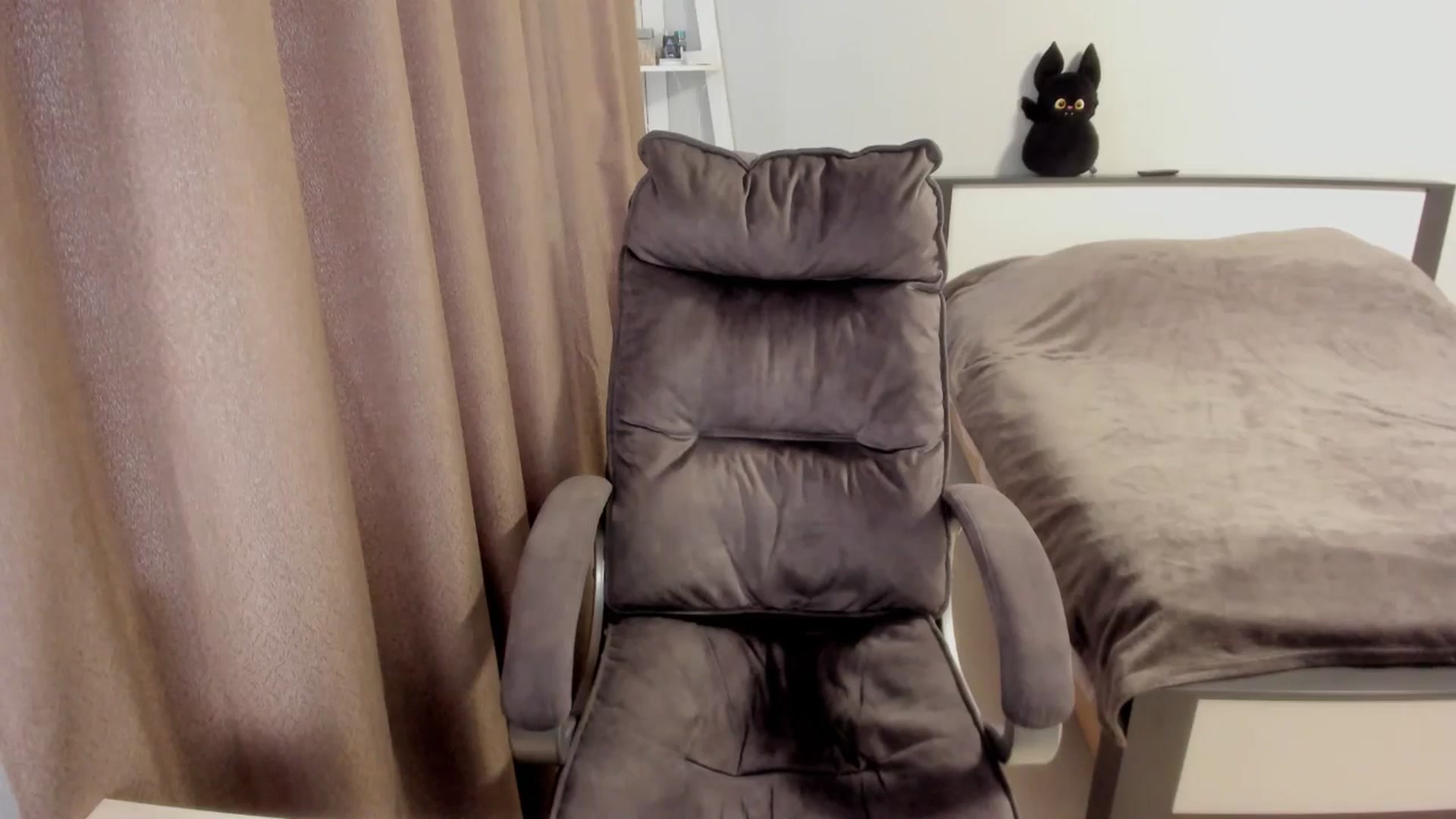 Gallery image thumbnail from Iam_Sasha's myfreecams stream on, 01/06/2026, 11:41 image 12 of 20