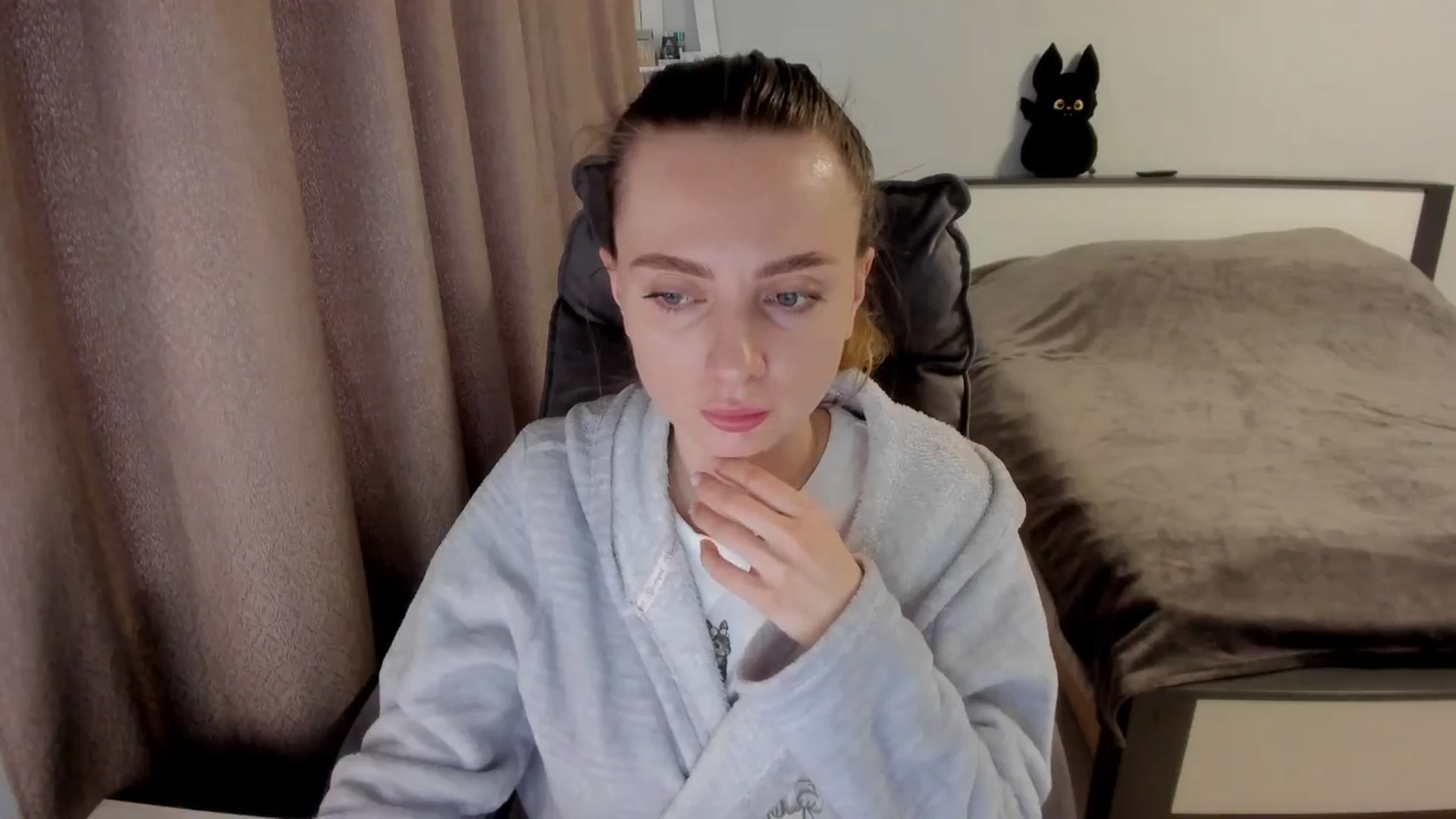 Gallery image thumbnail from Iam_Sasha's myfreecams stream on, 01/06/2026, 11:41 image 2 of 20