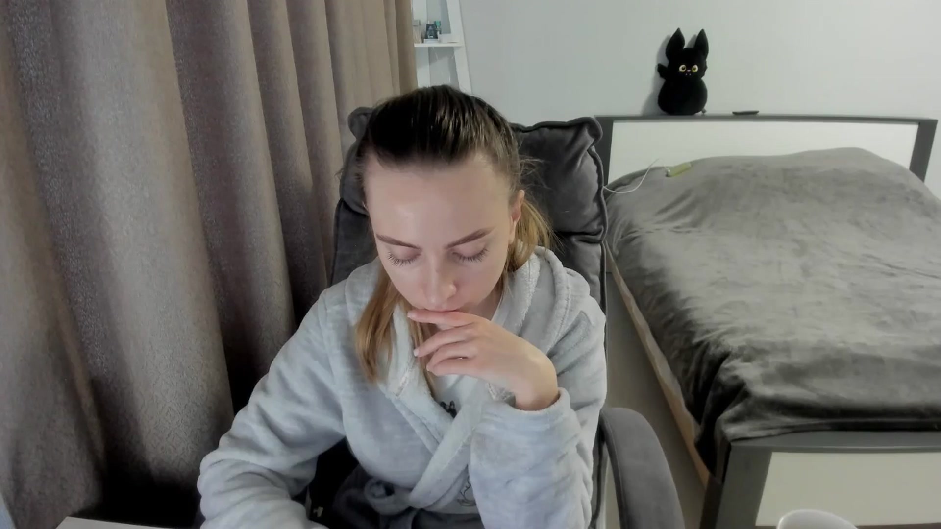 Gallery image thumbnail from Iam_Sasha's myfreecams stream on, 01/06/2026, 14:32 image 2 of 20