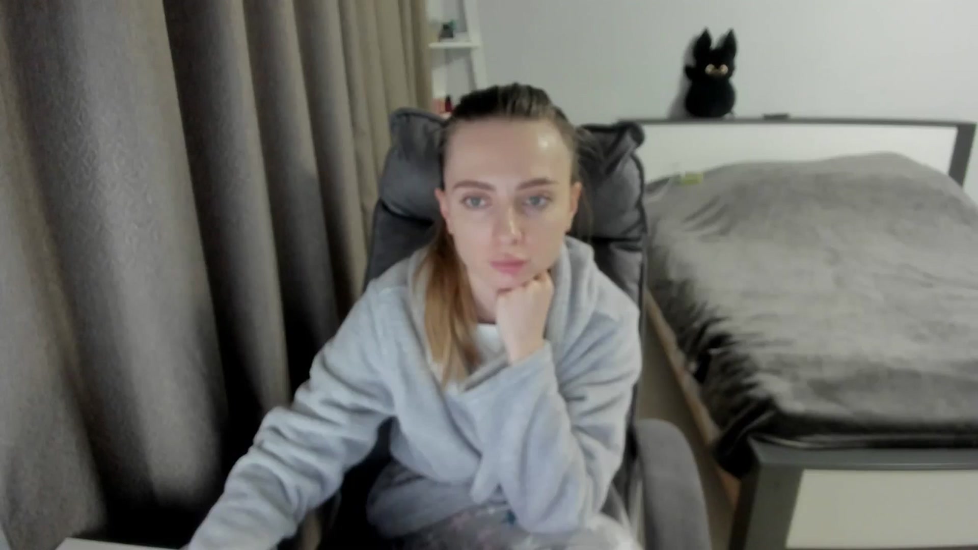 Gallery image thumbnail from Iam_Sasha's myfreecams stream on, 01/06/2026, 14:32 image 19 of 20