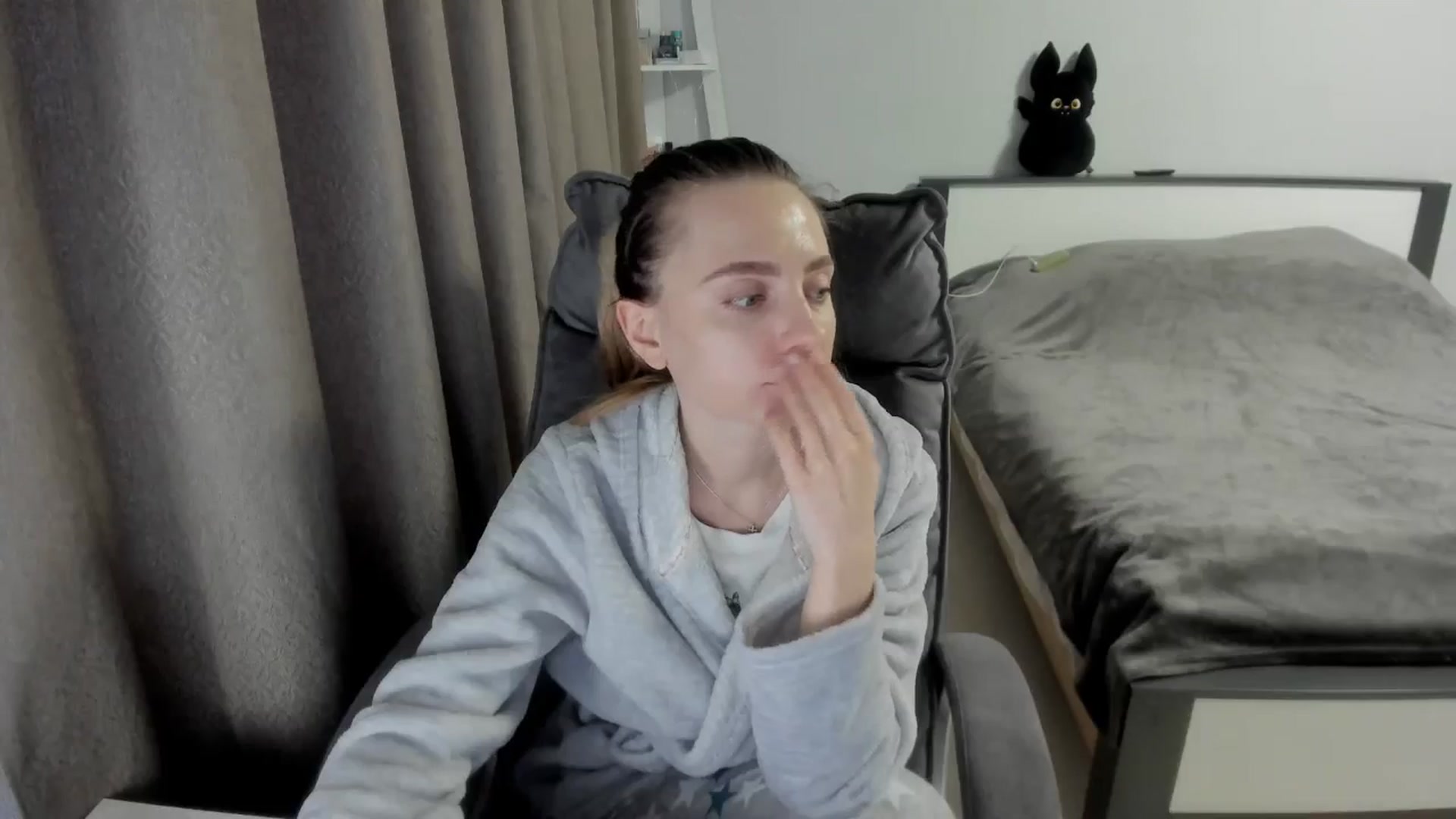 Gallery image thumbnail from Iam_Sasha's myfreecams stream on, 01/06/2026, 14:32 image 9 of 20