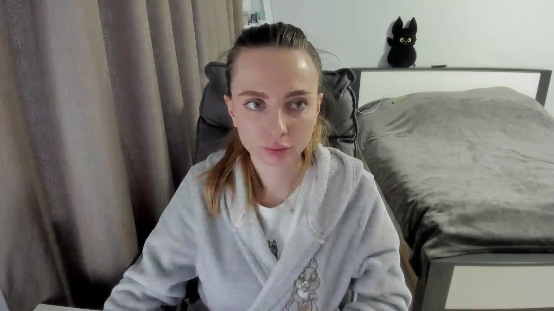 Gallery image thumbnail from Iam_Sasha's myfreecams stream on, 01/06/2026, 14:32 image 3 of 20