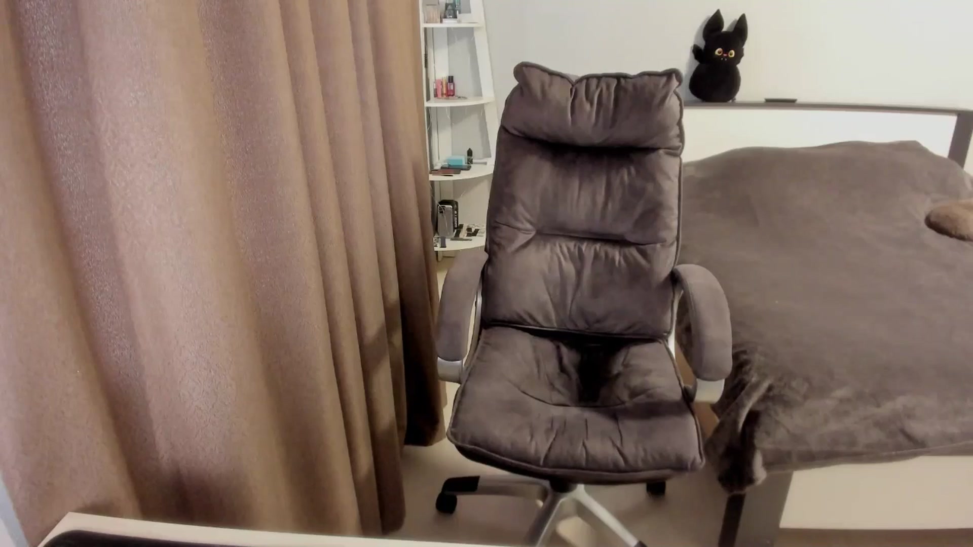 Gallery image thumbnail from Iam_Sasha's myfreecams stream on, 01/07/2026, 10:33 image 11 of 20