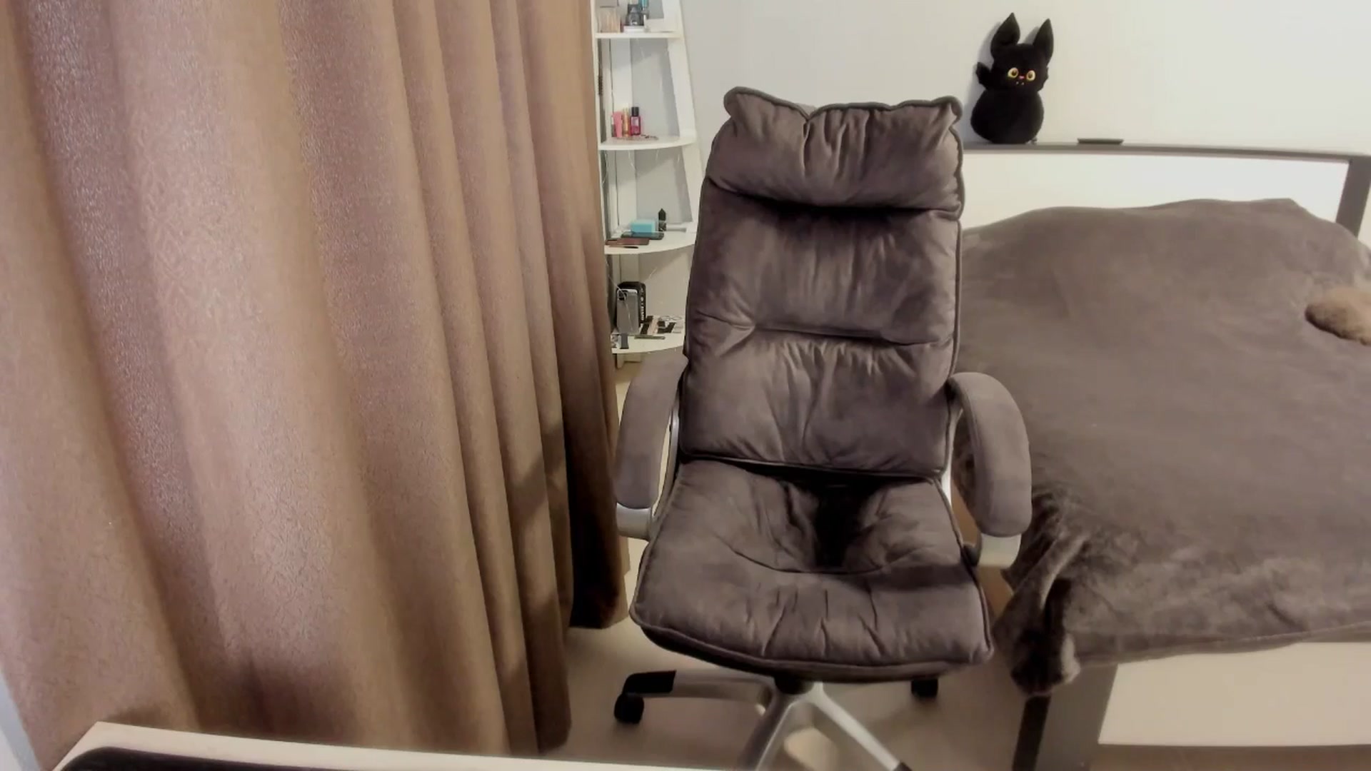 Gallery image thumbnail from Iam_Sasha's myfreecams stream on, 01/07/2026, 10:33 image 18 of 20