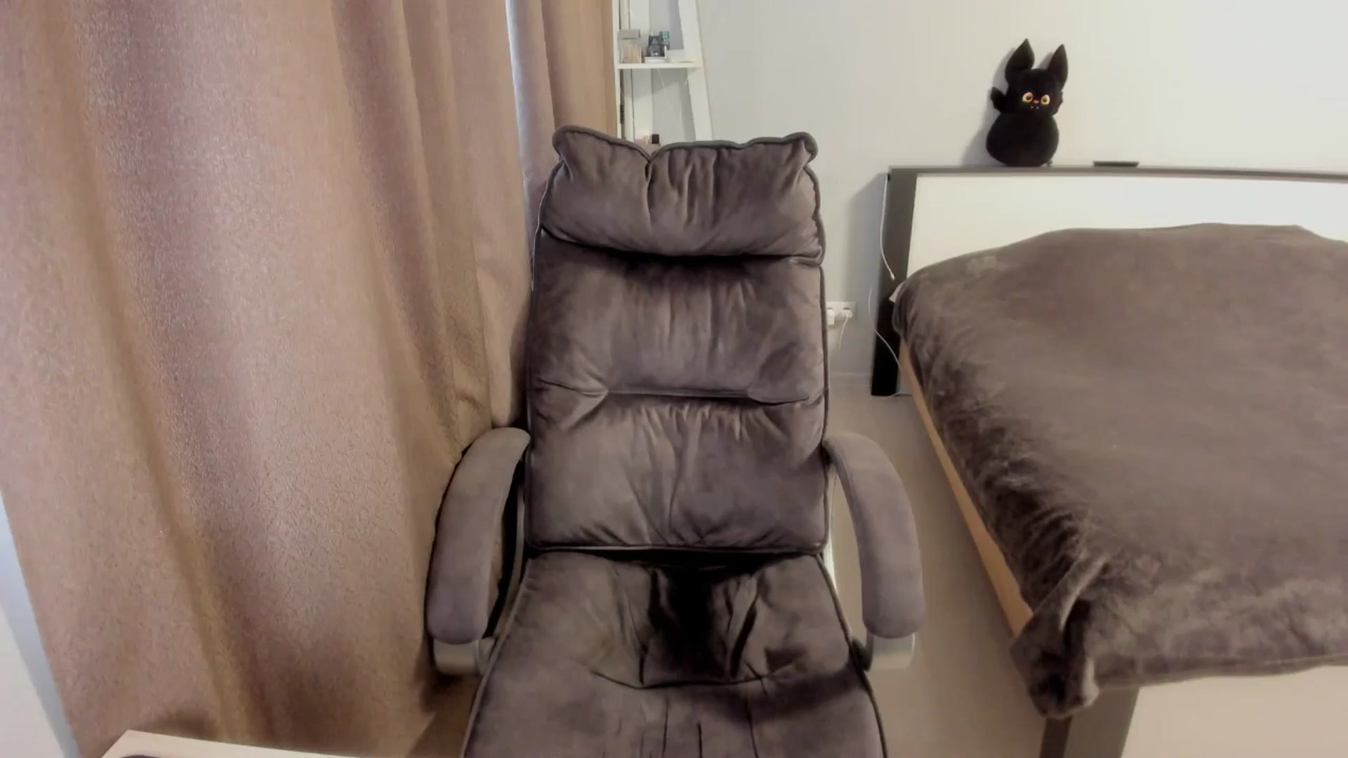 Gallery image thumbnail from Iam_Sasha's myfreecams stream on, 01/07/2026, 10:33 image 2 of 20