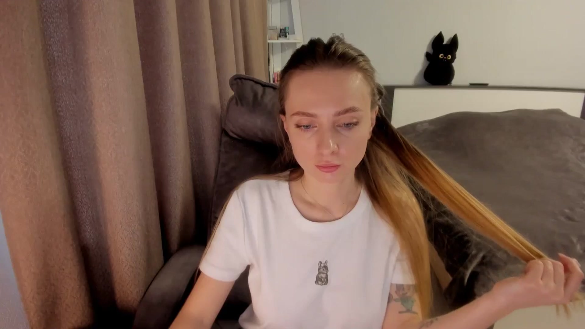 Gallery image thumbnail from Iam_Sasha's myfreecams stream on, 01/07/2026, 11:38 image 6 of 20