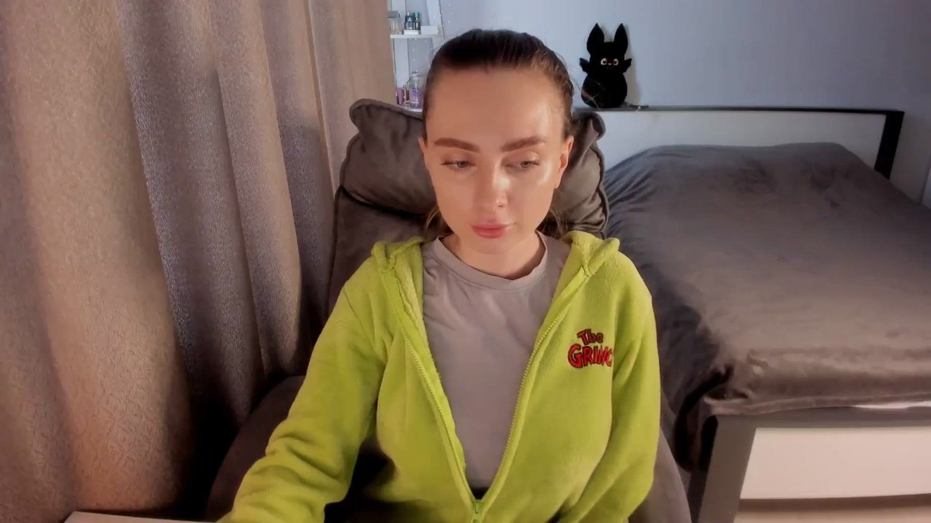 Gallery image thumbnail from Iam_Sasha's myfreecams stream on, 01/12/2026, 11:33 image 9 of 20