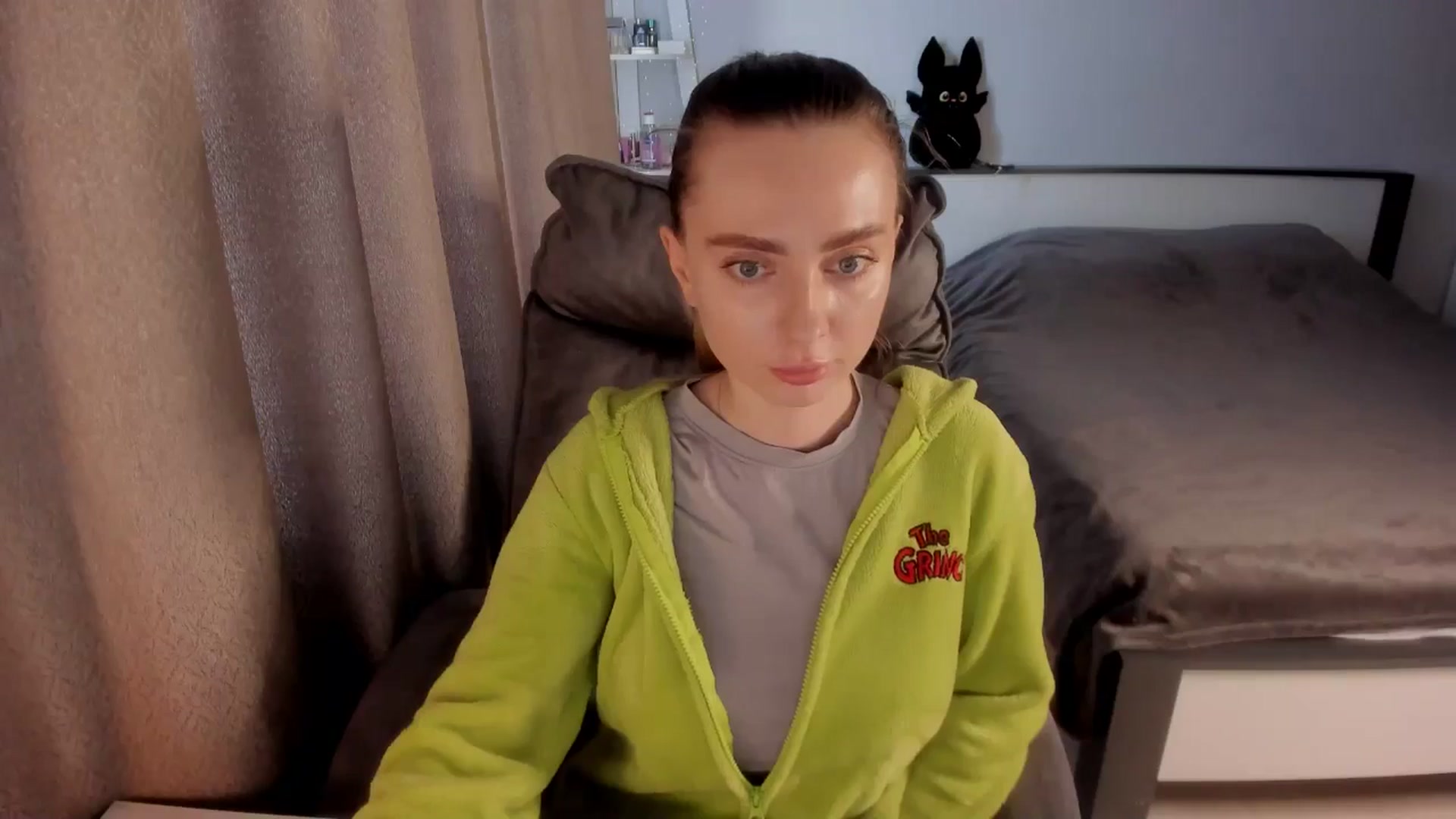 Gallery image thumbnail from Iam_Sasha's myfreecams stream on, 01/12/2026, 11:33 image 11 of 20