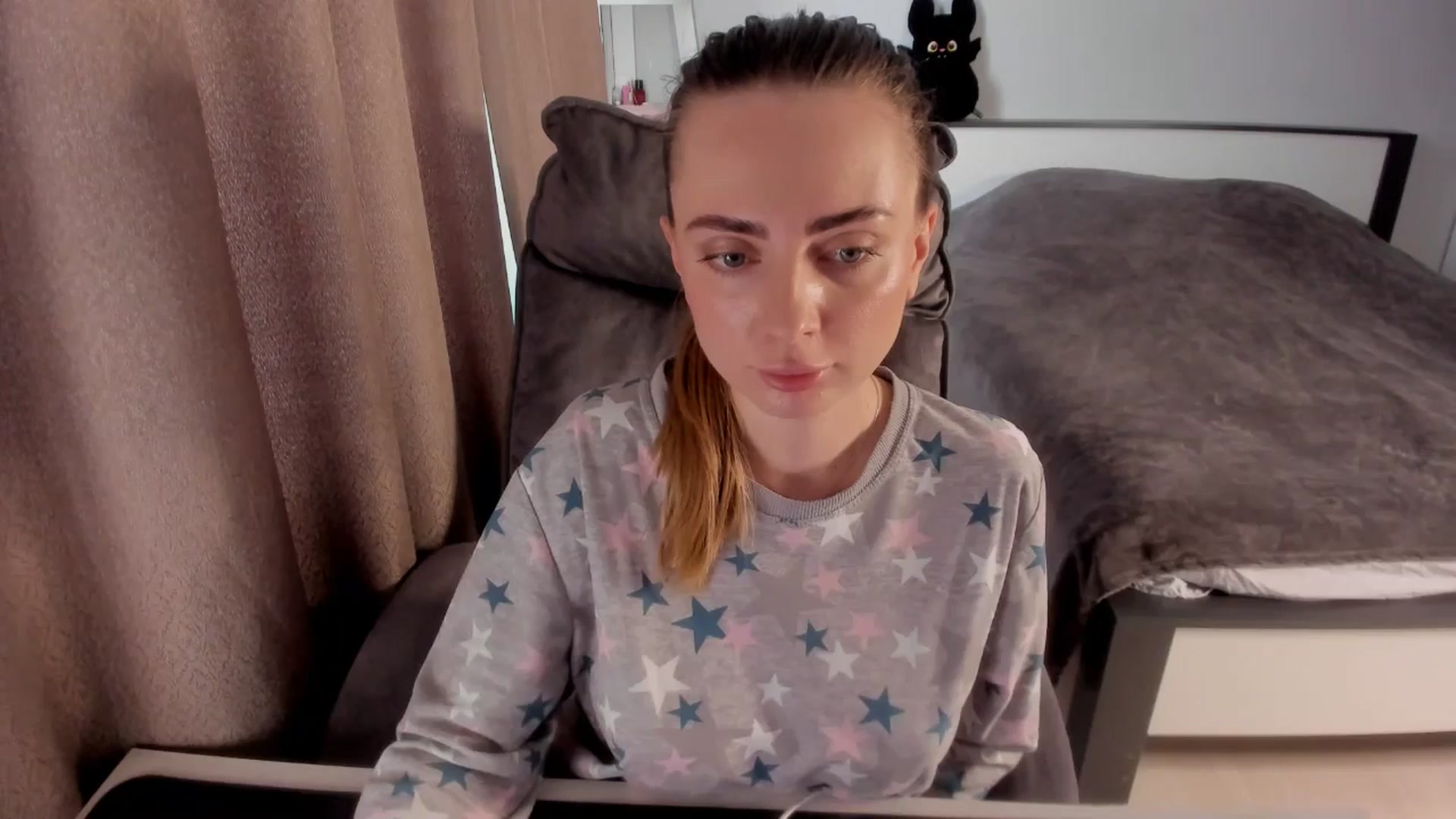 Gallery image thumbnail from Iam_Sasha's myfreecams stream on, 01/15/2026, 12:47 image 6 of 20
