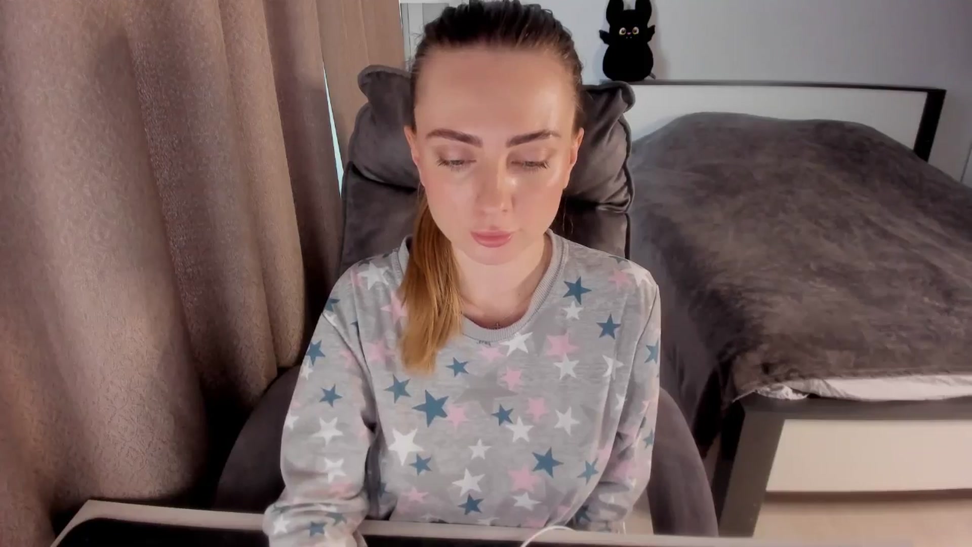 Gallery image thumbnail from Iam_Sasha's myfreecams stream on, 01/15/2026, 12:47 image 12 of 20