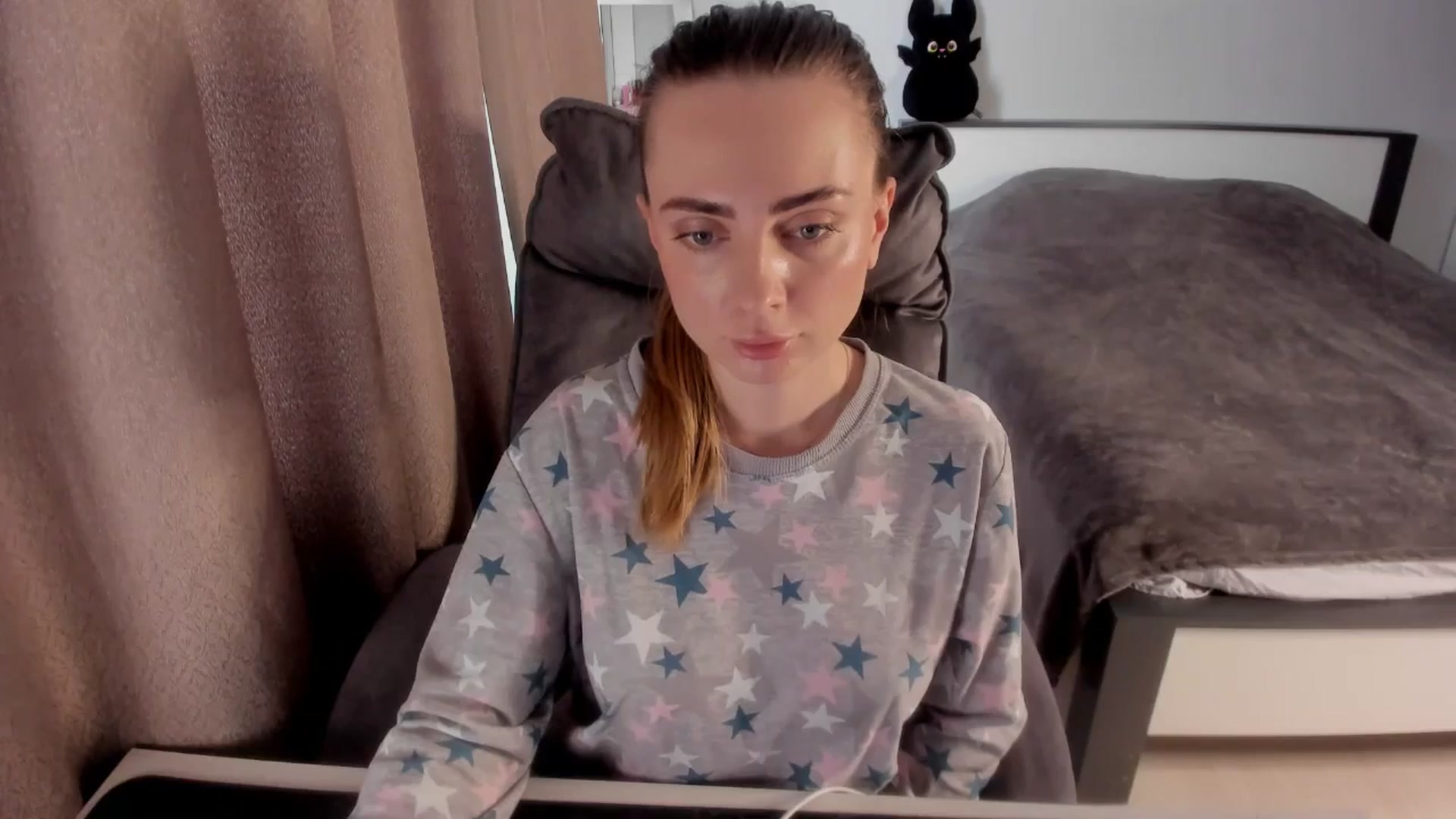 Gallery image thumbnail from Iam_Sasha's myfreecams stream on, 01/15/2026, 12:47 image 5 of 20