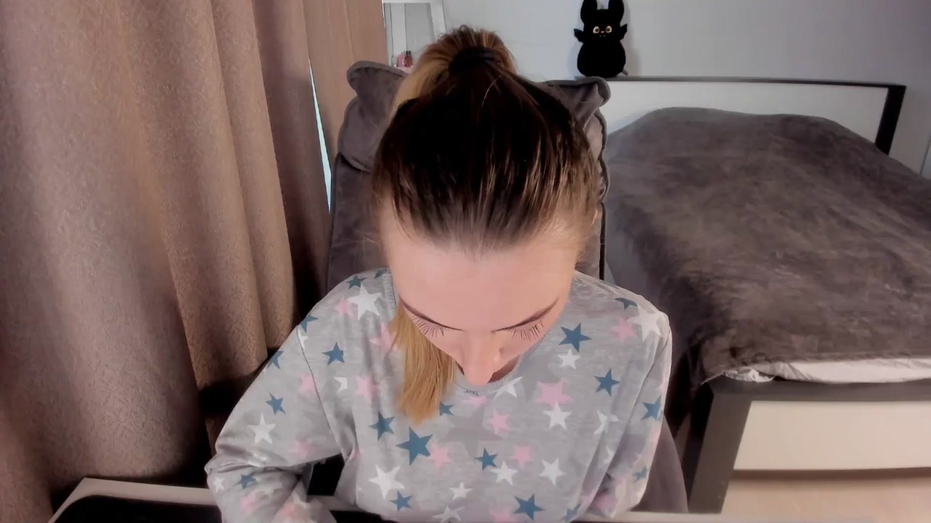 Gallery image thumbnail from Iam_Sasha's myfreecams stream on, 01/15/2026, 12:47 image 14 of 20