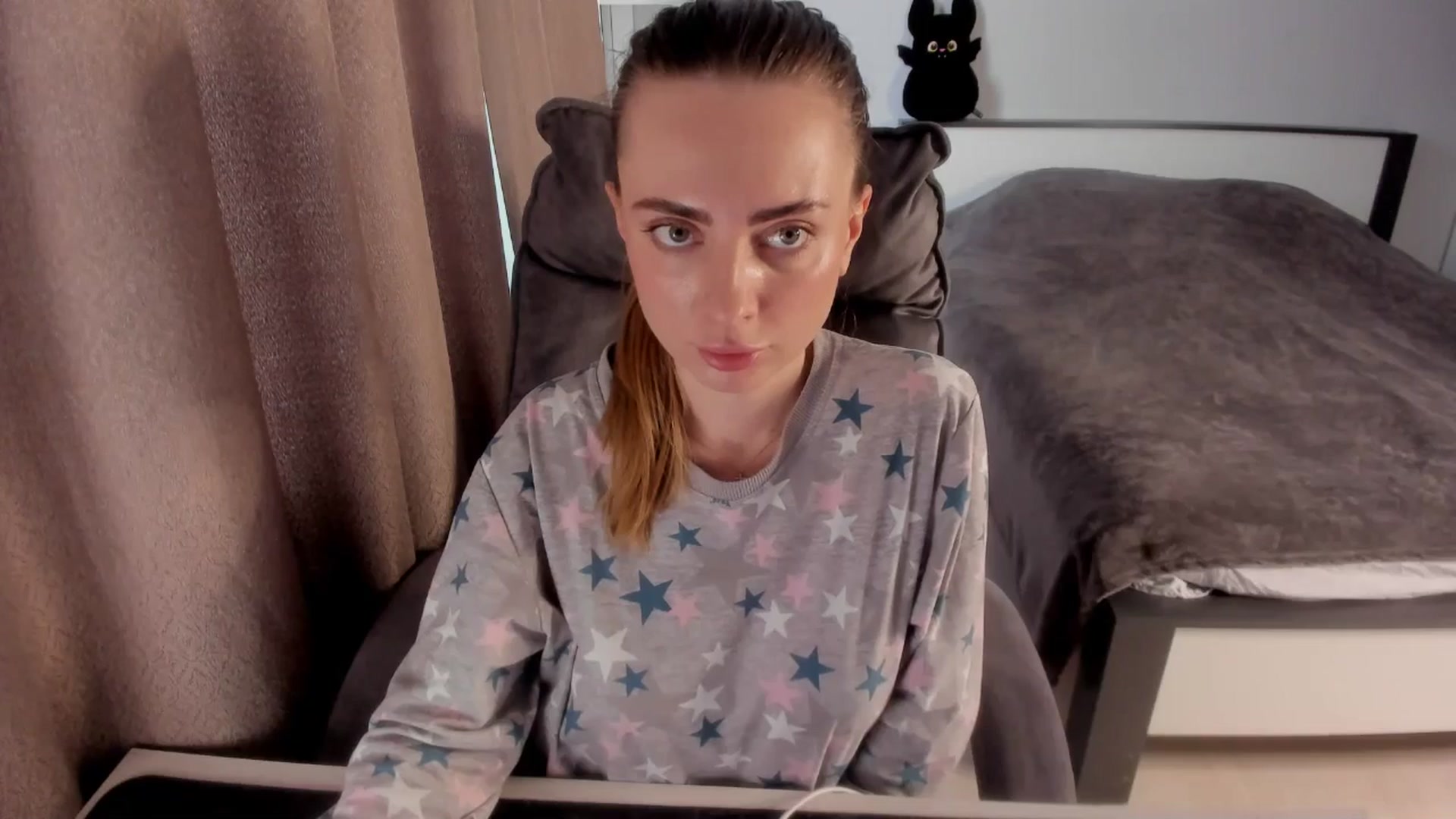 Gallery image thumbnail from Iam_Sasha's myfreecams stream on, 01/15/2026, 12:47 image 9 of 20