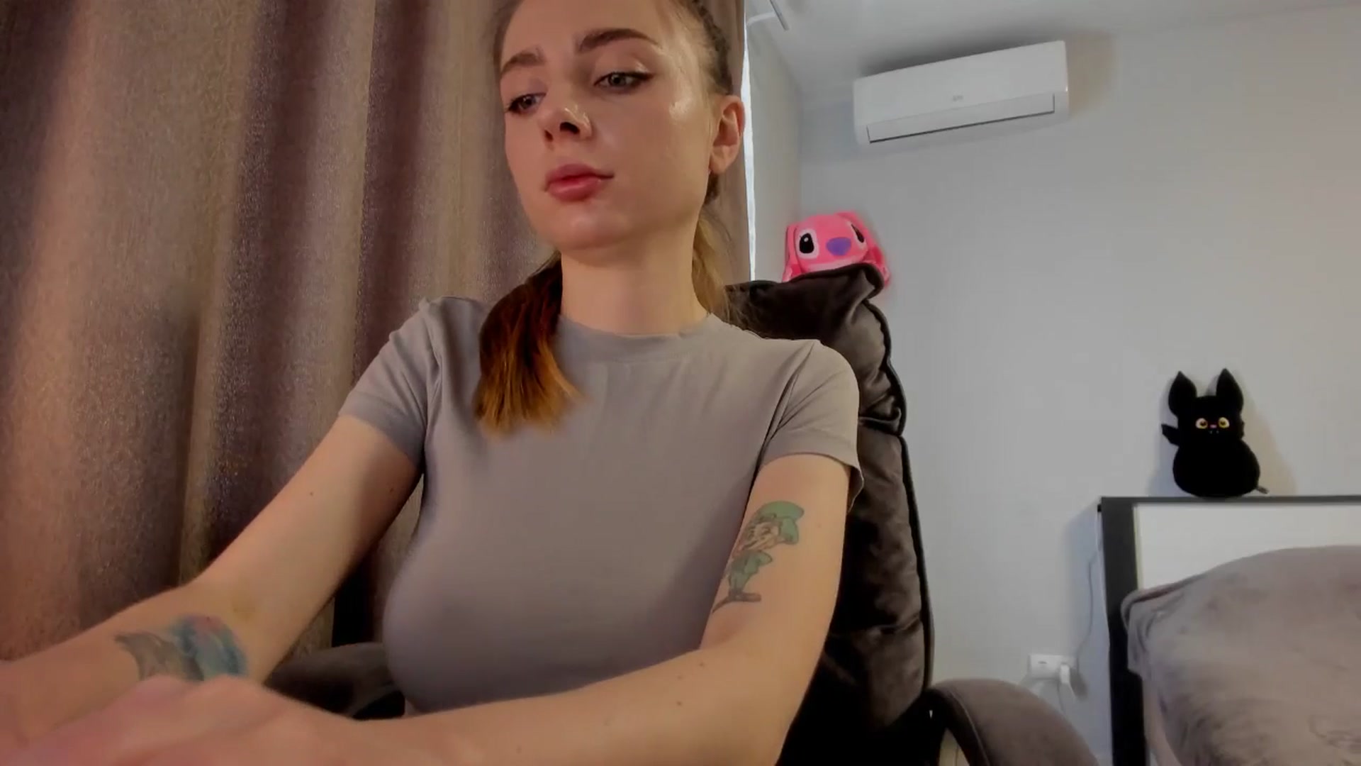 Gallery image thumbnail from Iam_Sasha's myfreecams stream on, 01/29/2026, 12:13 image 13 of 20