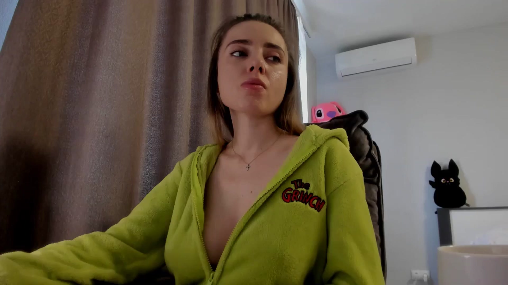 Gallery image thumbnail from Iam_Sasha's myfreecams stream on, 02/03/2026, 13:59 image 5 of 20