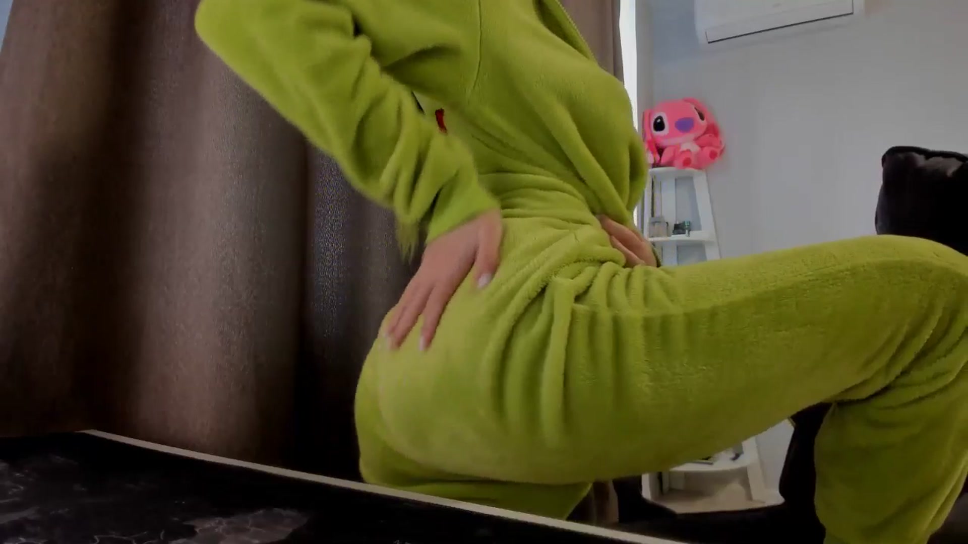 Gallery image thumbnail from Iam_Sasha's myfreecams stream on, 02/03/2026, 13:59 image 12 of 20