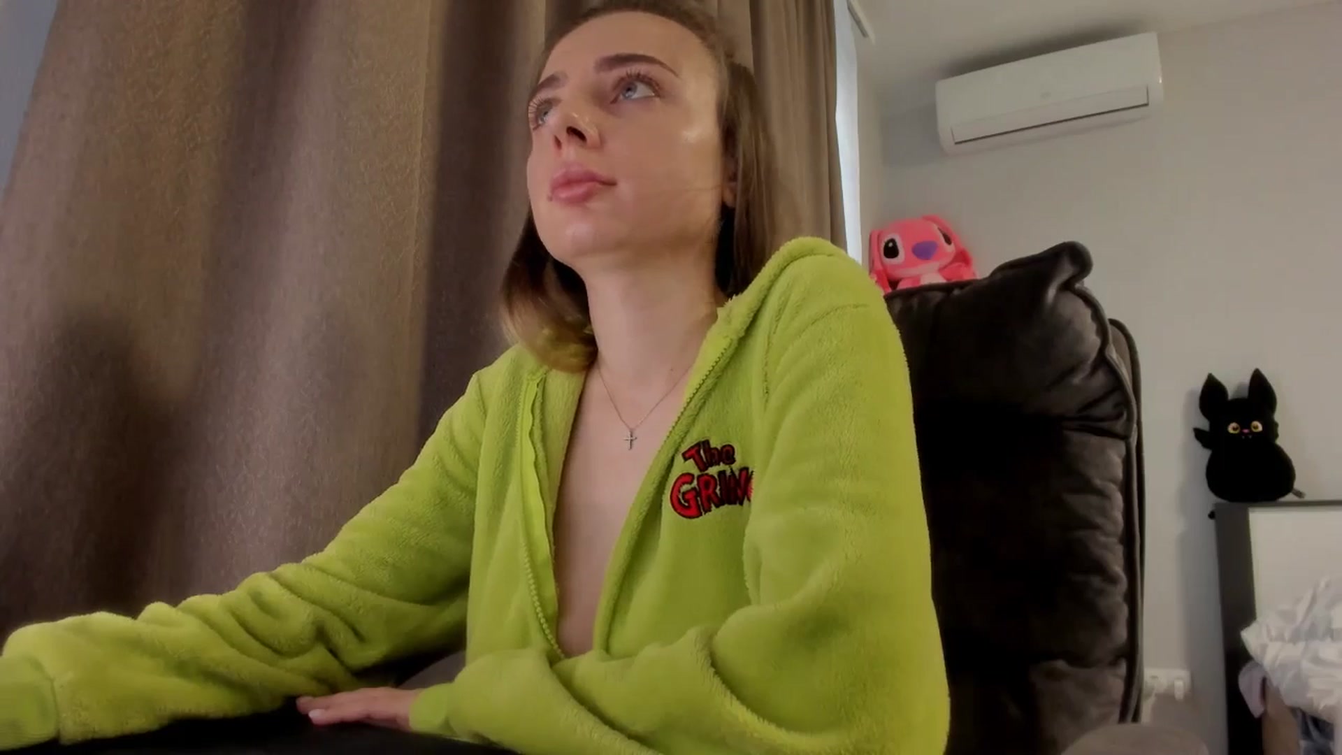 Gallery image thumbnail from Iam_Sasha's myfreecams stream on, 02/03/2026, 14:51 image 13 of 20