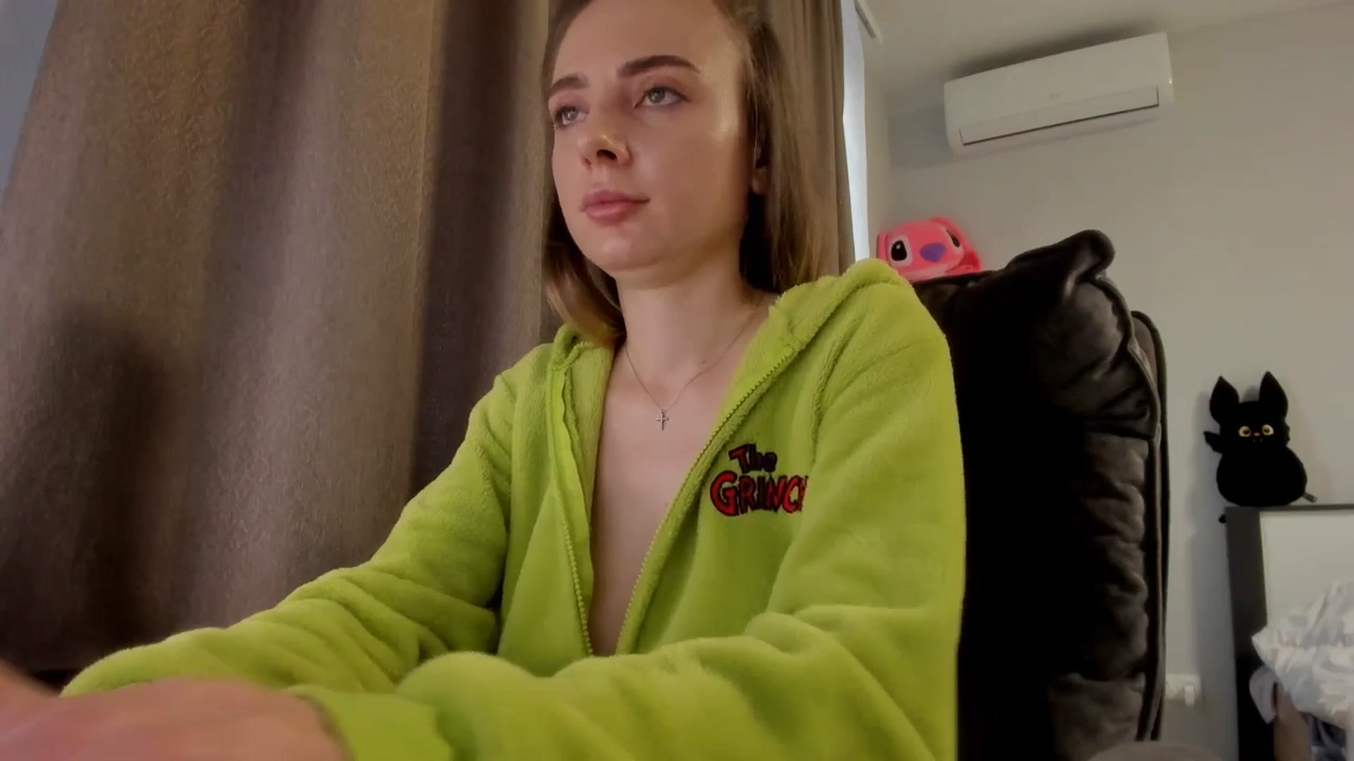Gallery image thumbnail from Iam_Sasha's myfreecams stream on, 02/03/2026, 14:51 image 11 of 20