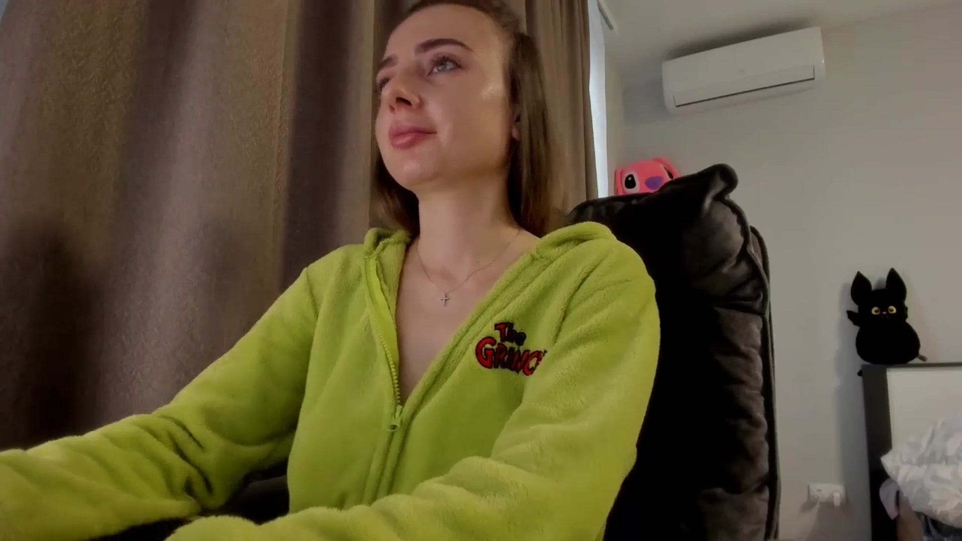 Gallery image thumbnail from Iam_Sasha's myfreecams stream on, 02/03/2026, 14:51 image 8 of 20